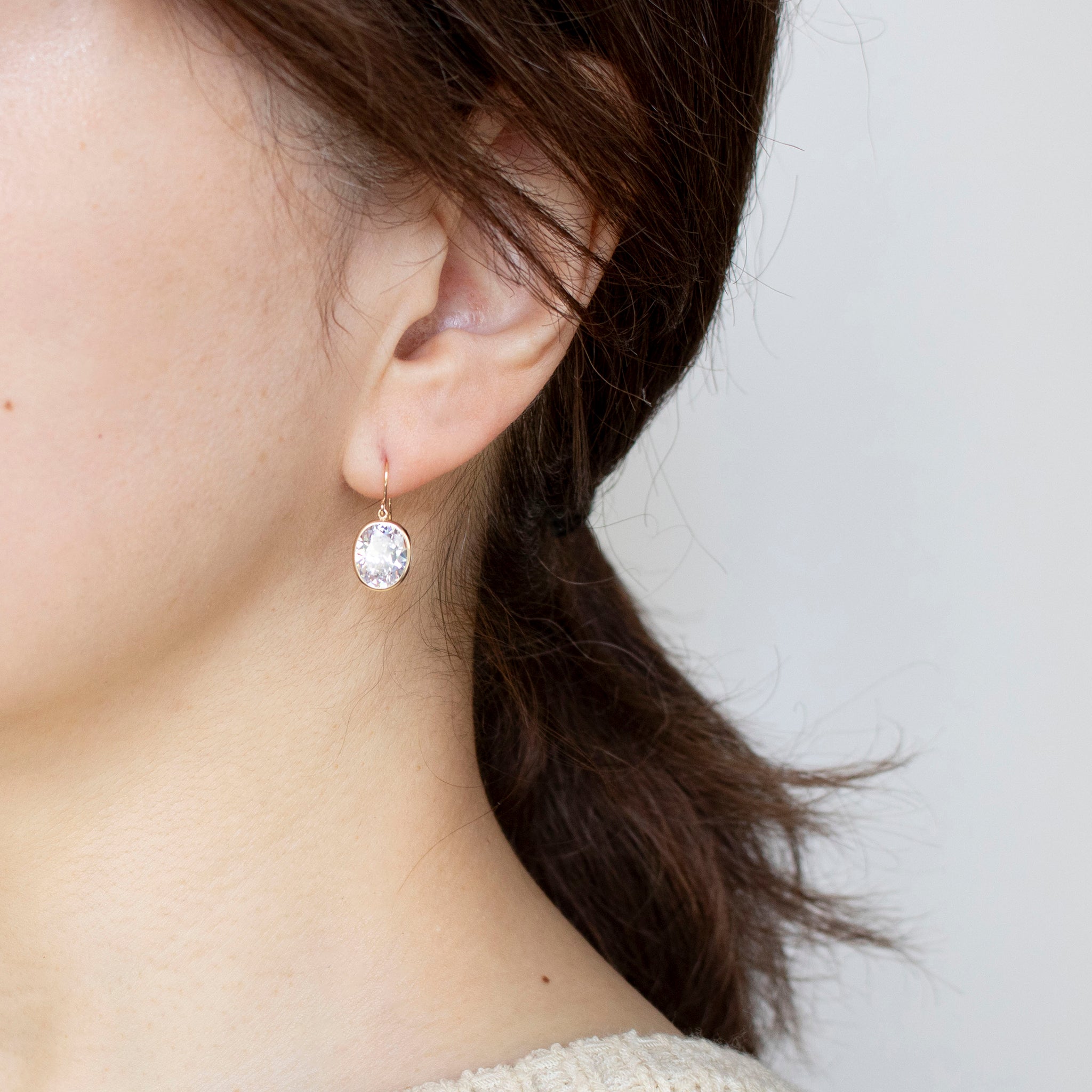 キュービックジルコニア K10ピアス(ダイヤ換算計6.0カラット相当/オーバルカット)《25T10197》