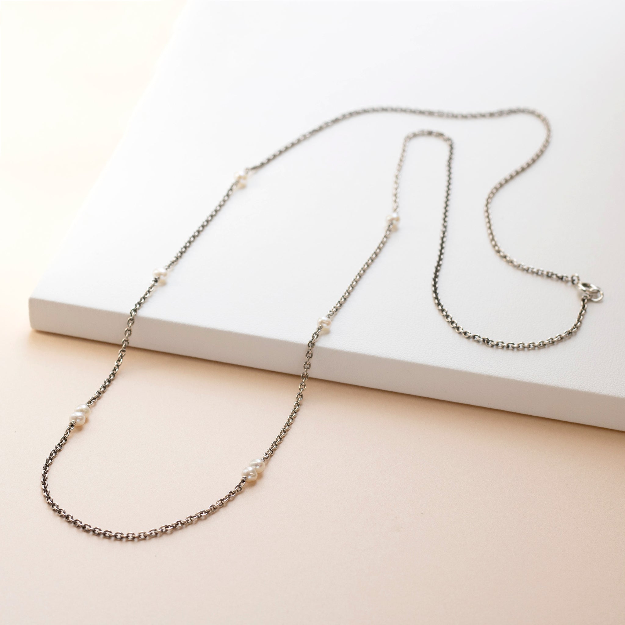 パール シルバーネックレス(淡水真珠/ロング/70cm/ステーション/6月誕生石)《25T10201》