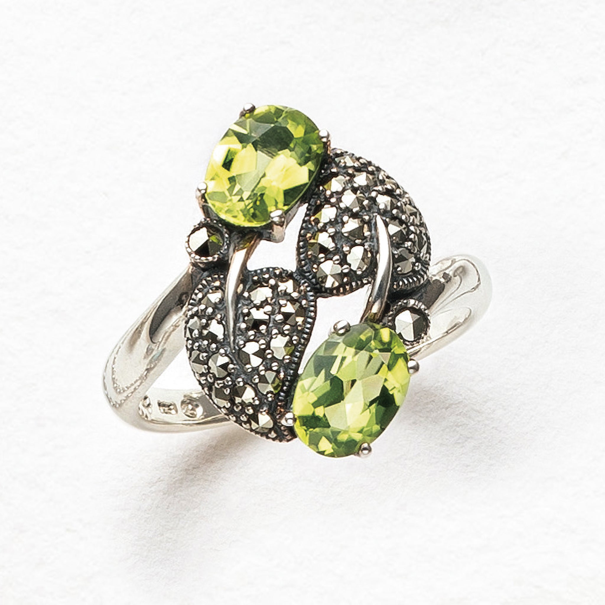 ペリドット/マルカジット シルバーリング(8月誕生石)《25T10203》