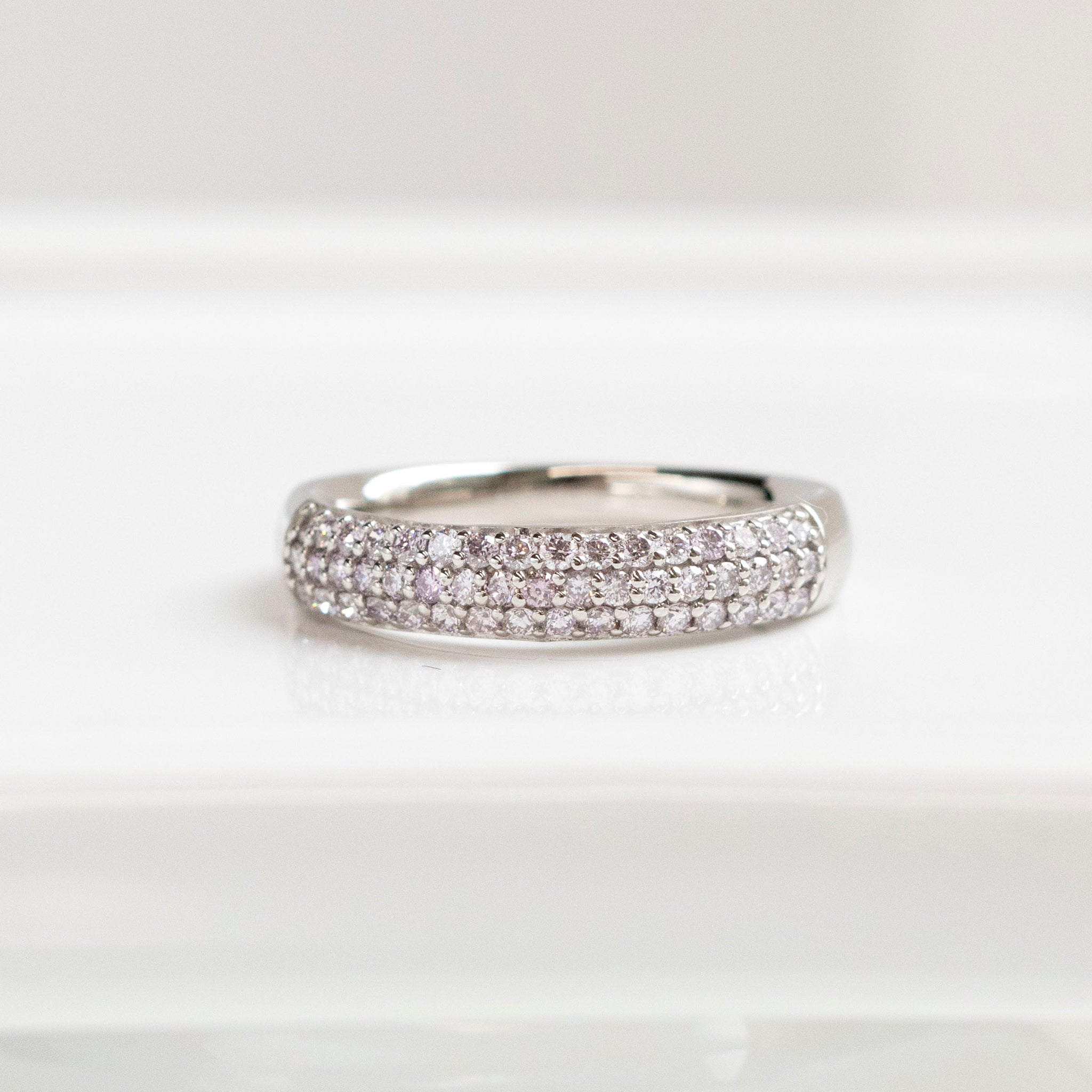 【限定数2】ダイヤモンド プラチナリング(計0.48カラット/ピンク系/パヴェ/鑑別書付)《25T10231》