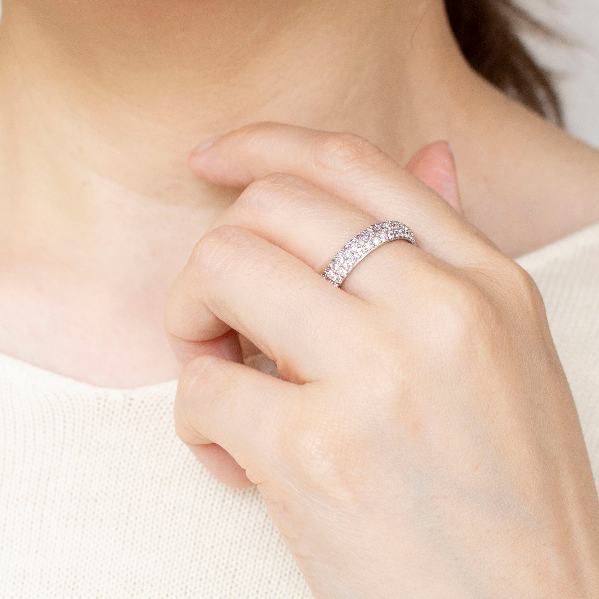 【限定数2】ダイヤモンド プラチナリング(計0.67カラット/ピンク系/パヴェ/鑑別書付)《25T10232》