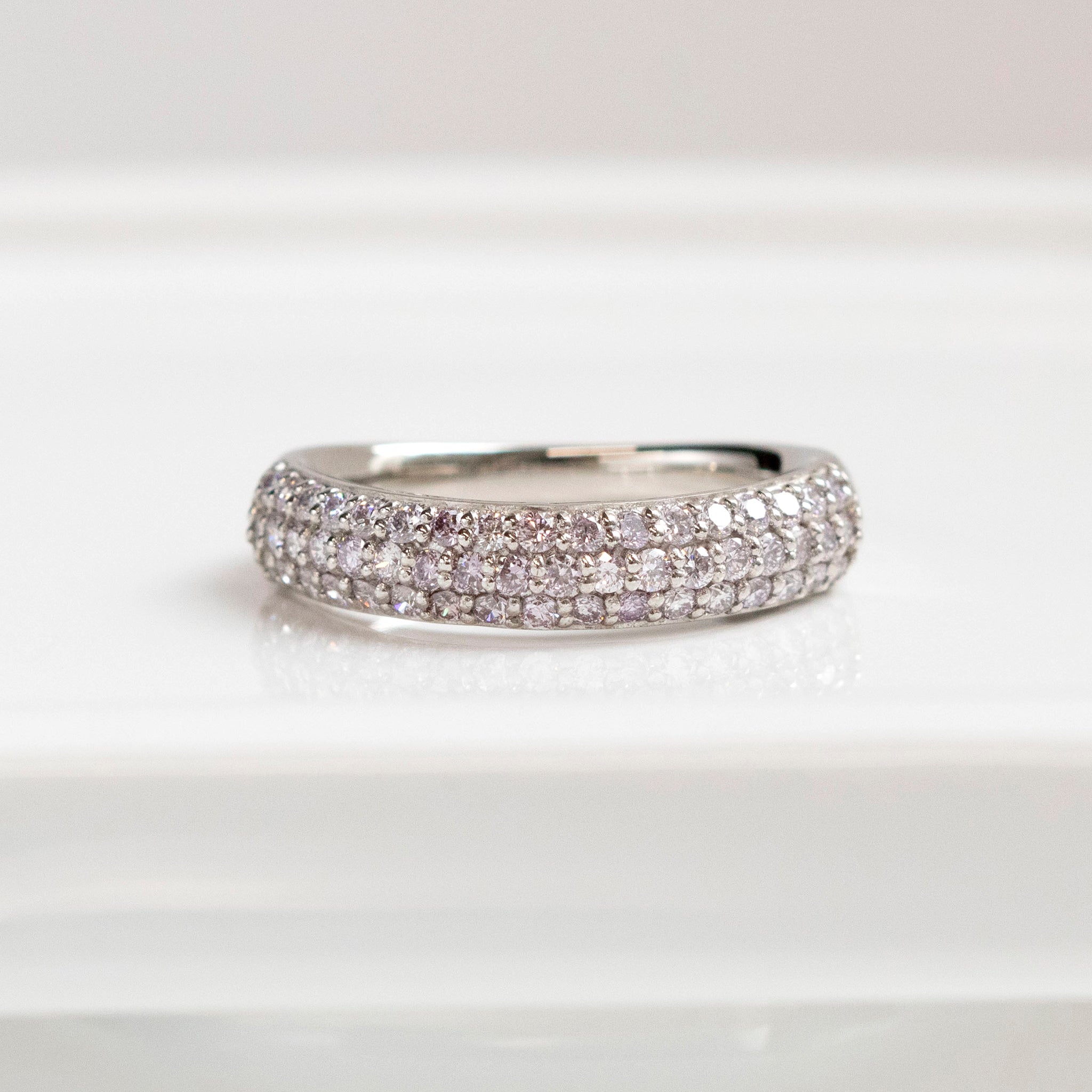 【限定数2】ダイヤモンド プラチナリング(計0.67カラット/ピンク系/パヴェ/鑑別書付)《25T10232》