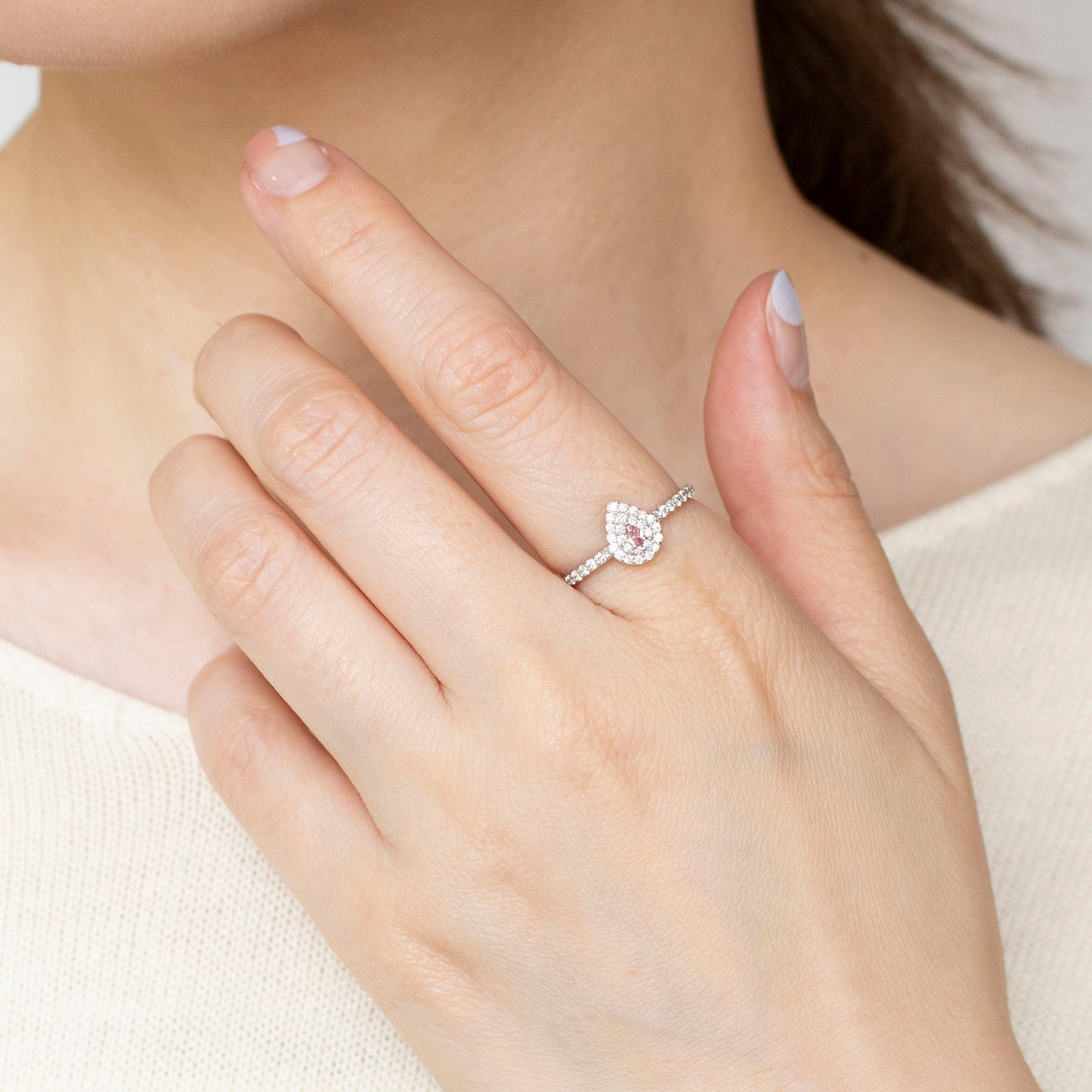 【限定数3】ピンクダイヤモンド/ダイヤモンド プラチナリング(0.03カラット/ファンシーインテンスピンク/SIクラス/グレーディングレポート付)《25T10233》