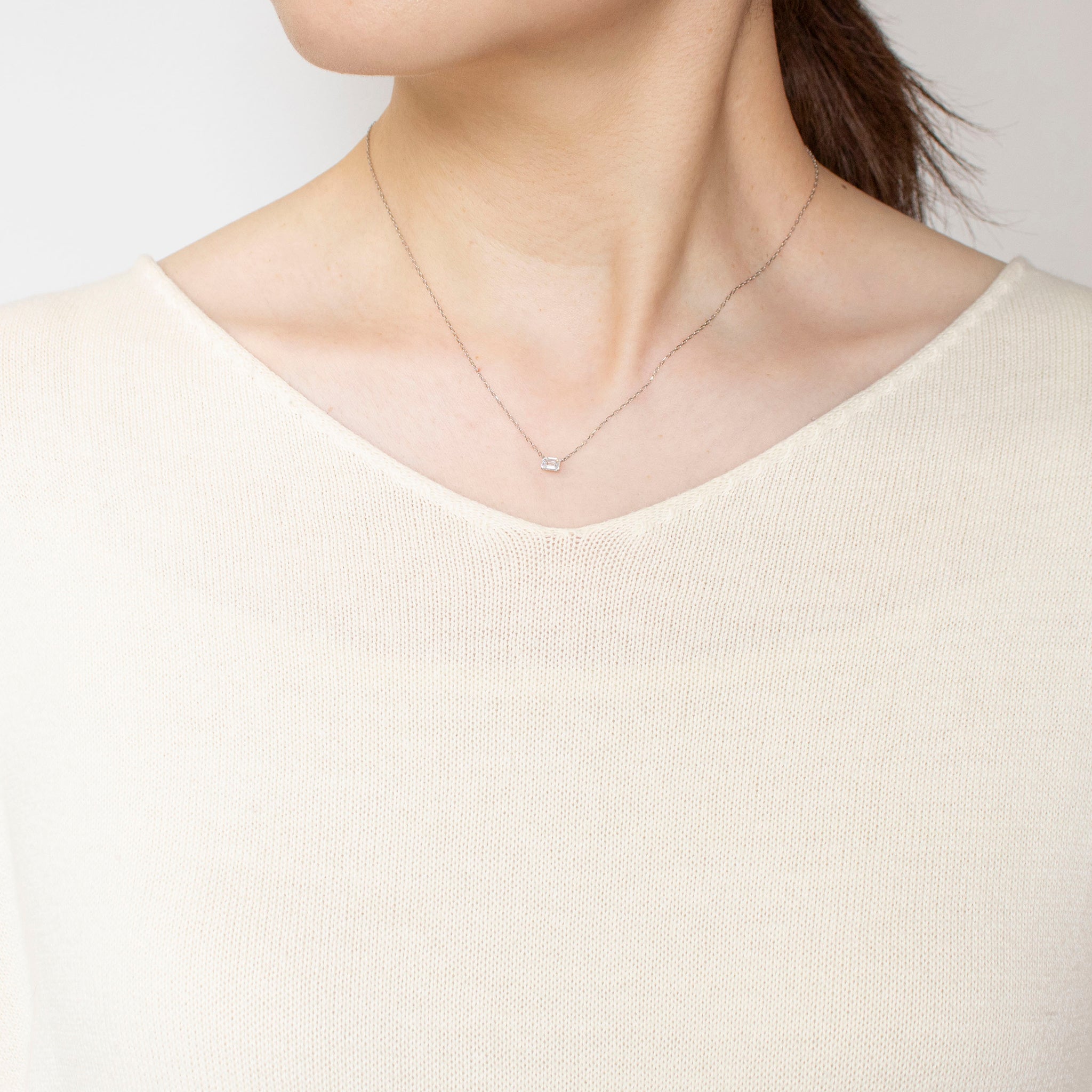 【限定数1】ダイヤモンド プラチナネックレス(0.314カラット/Dカラー/SI2/エメラルドカット/グレーディングレポート付)《25T10234》