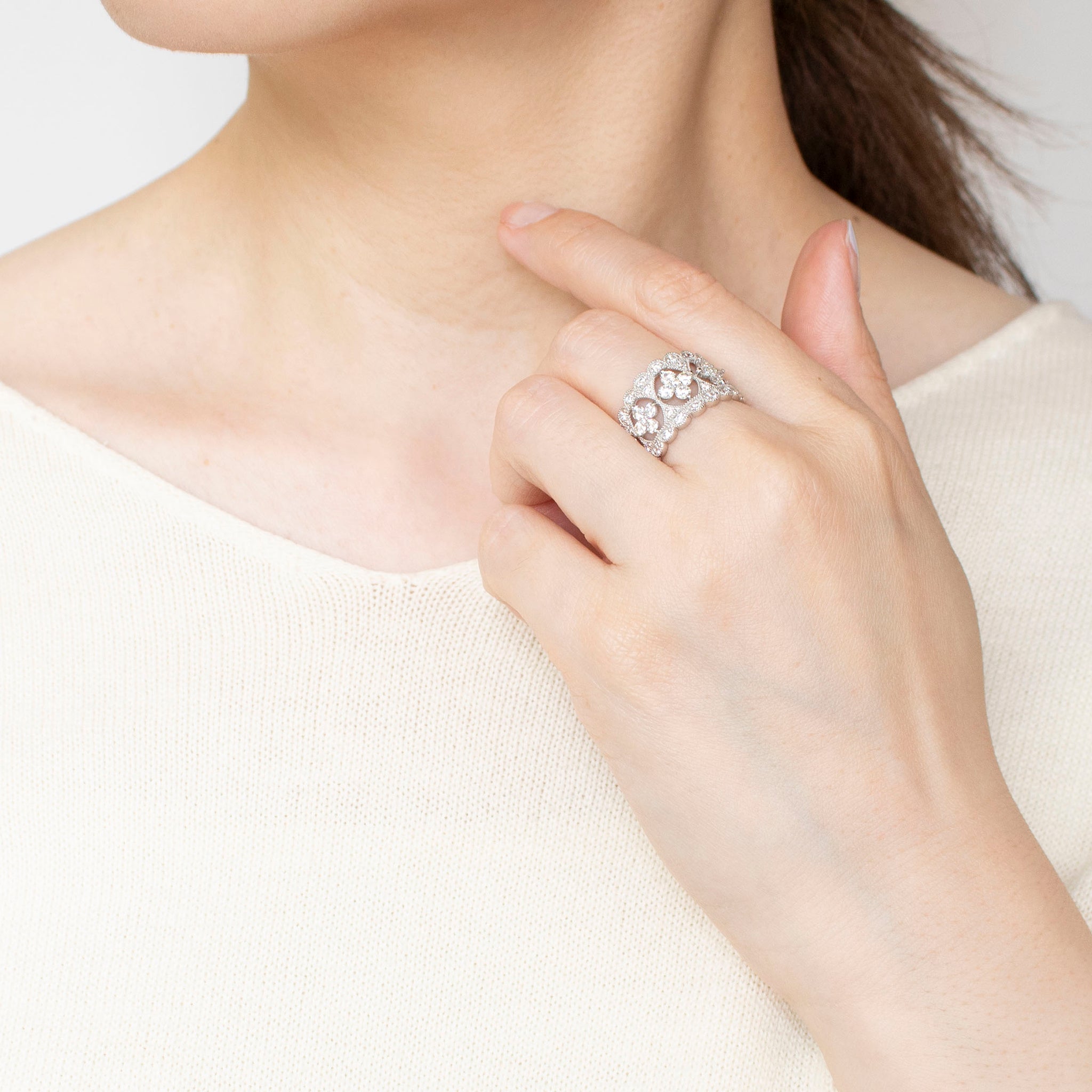 【限定数1】ダイヤモンド プラチナリング(計1.00カラット/鑑別書付/4月誕生石)《25T10237》