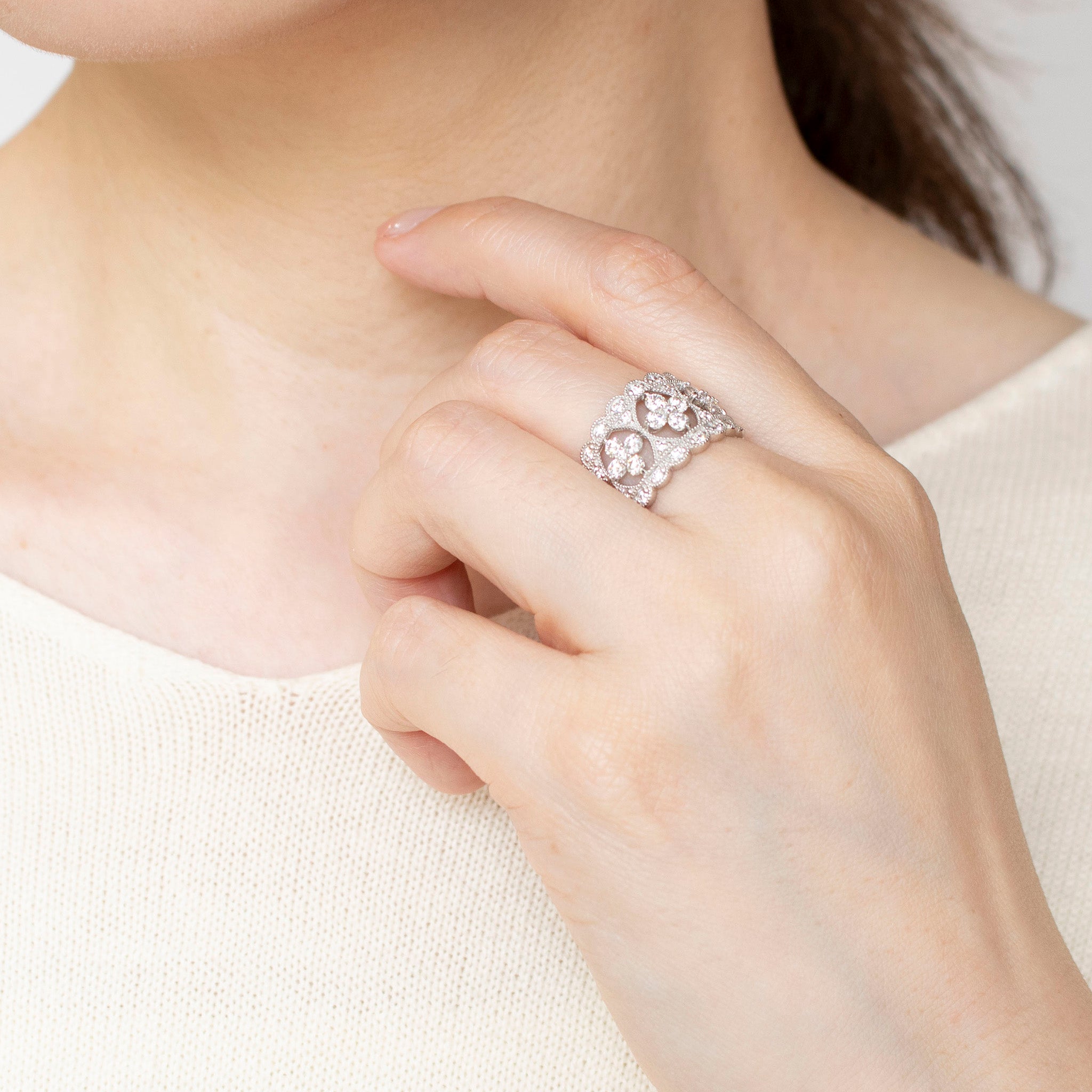 【限定数1】ダイヤモンド プラチナリング(計1.00カラット/鑑別書付/4月誕生石)《25T10237》