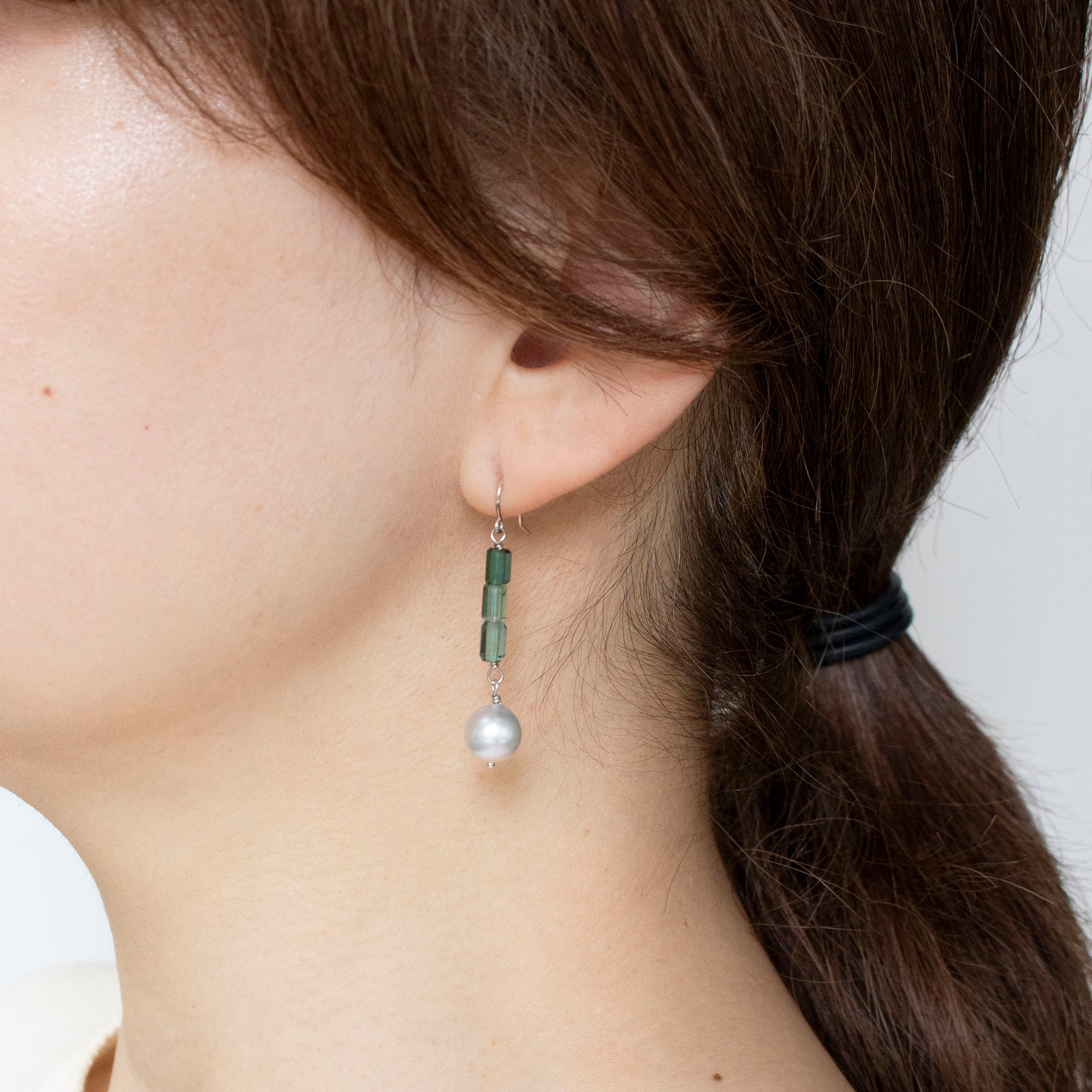 【限定数6】グリーントルマリン/パール K14ピアス(アコヤ真珠/7.5mm)《25T10244》