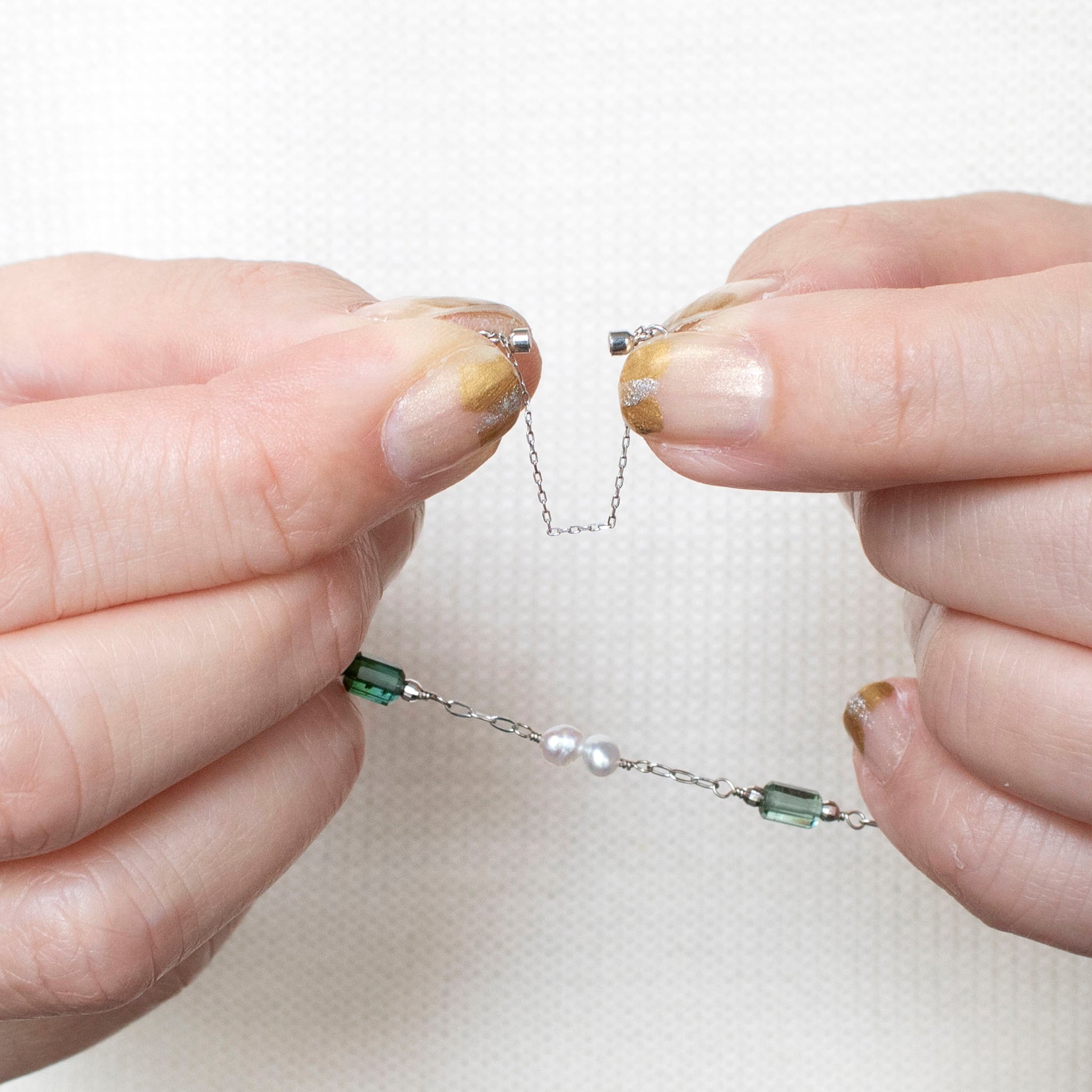 【限定6点】グリーントルマリン/パール プラチナブレスレット(アコヤ真珠/4mm)《25T10245》