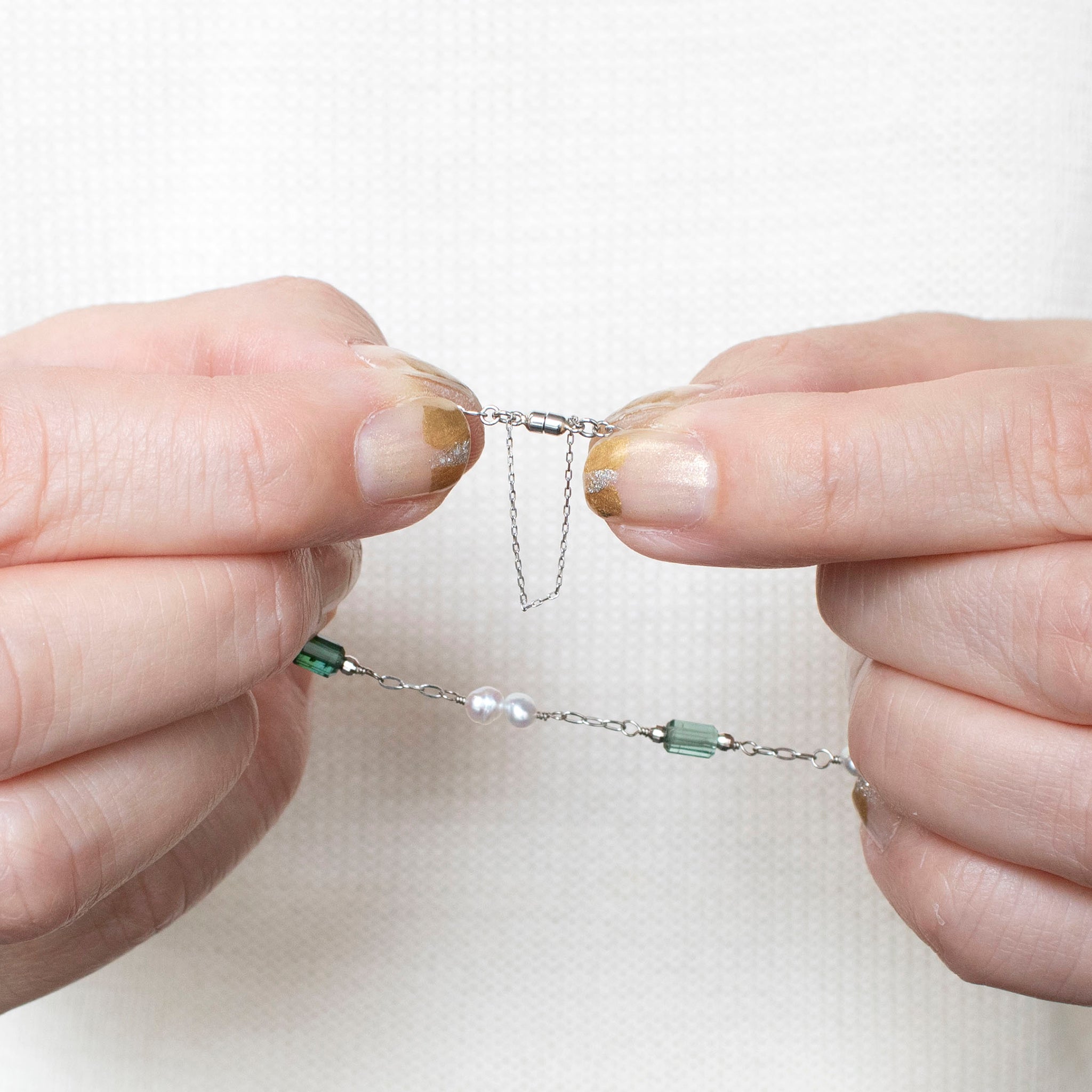 【限定6点】グリーントルマリン/パール プラチナブレスレット(アコヤ真珠/4mm)《25T10245》