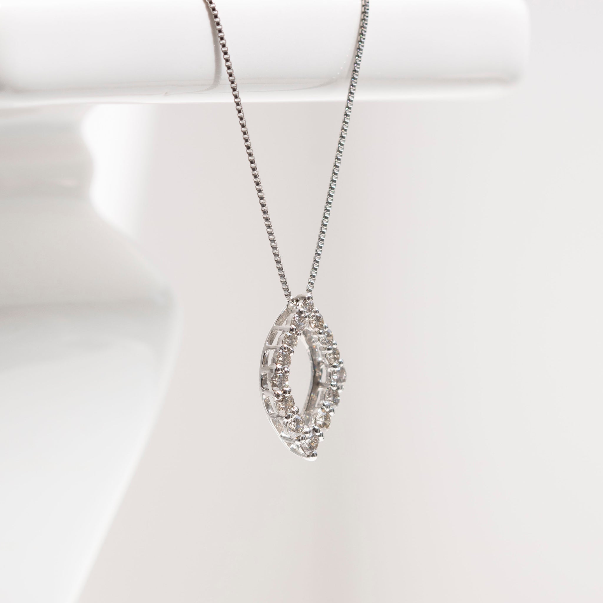 【限定数1】ダイヤモンド プラチナネックレス(4月誕生石)《25T10249》