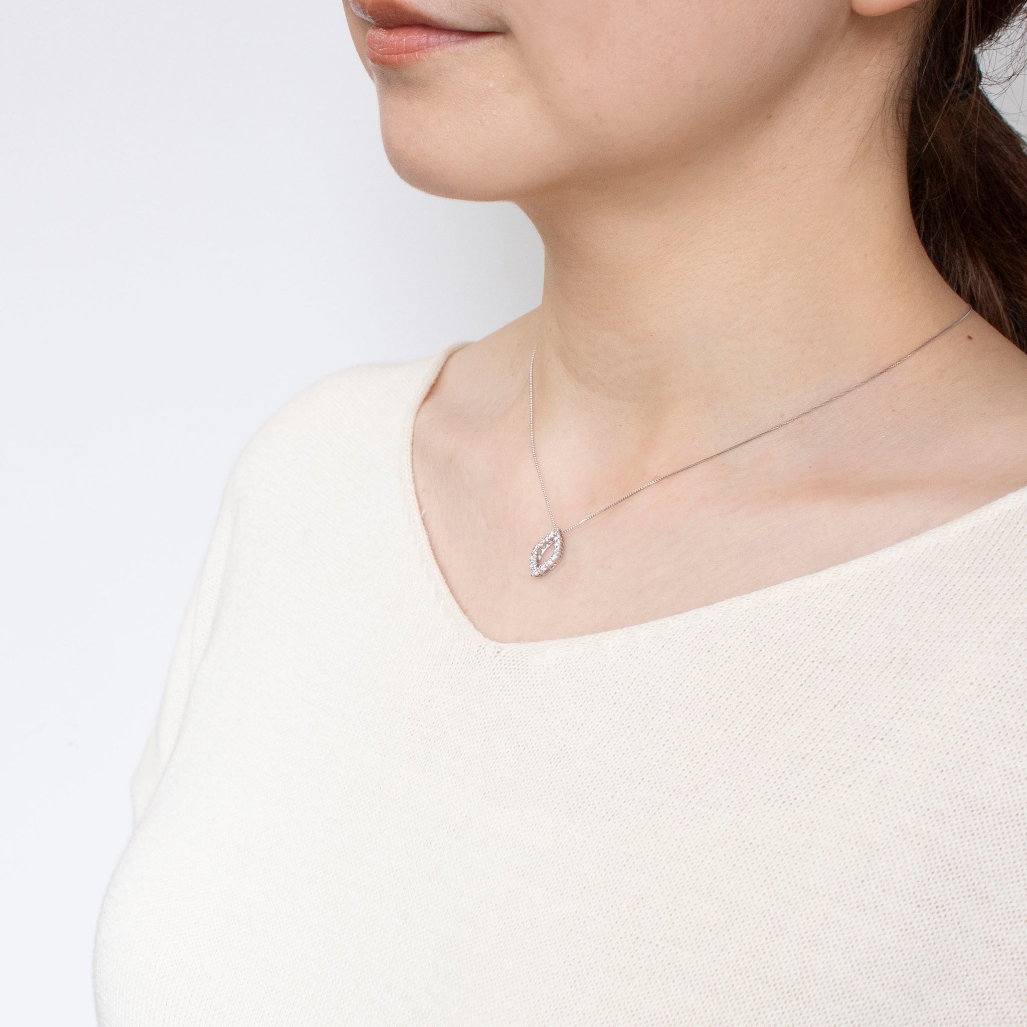 【限定数1】ダイヤモンド プラチナネックレス(4月誕生石)《25T10249》