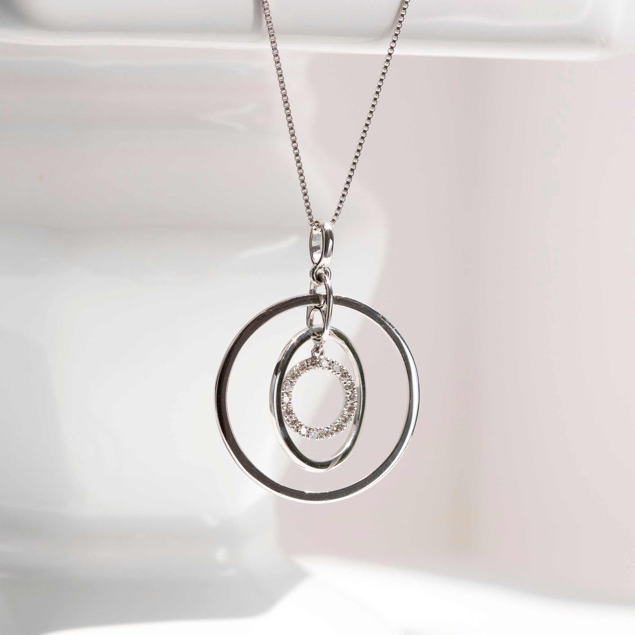 【限定数1】ダイヤモンド プラチナネックレス(4月誕生石)《25T10250》