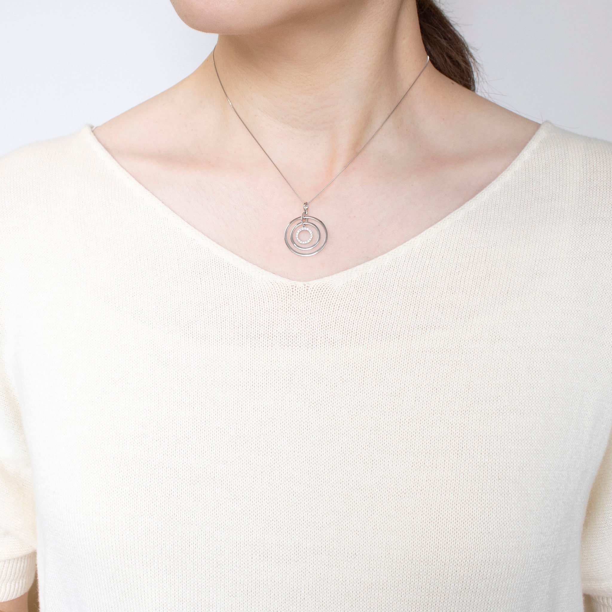 【限定数1】ダイヤモンド プラチナネックレス(4月誕生石)《25T10250》