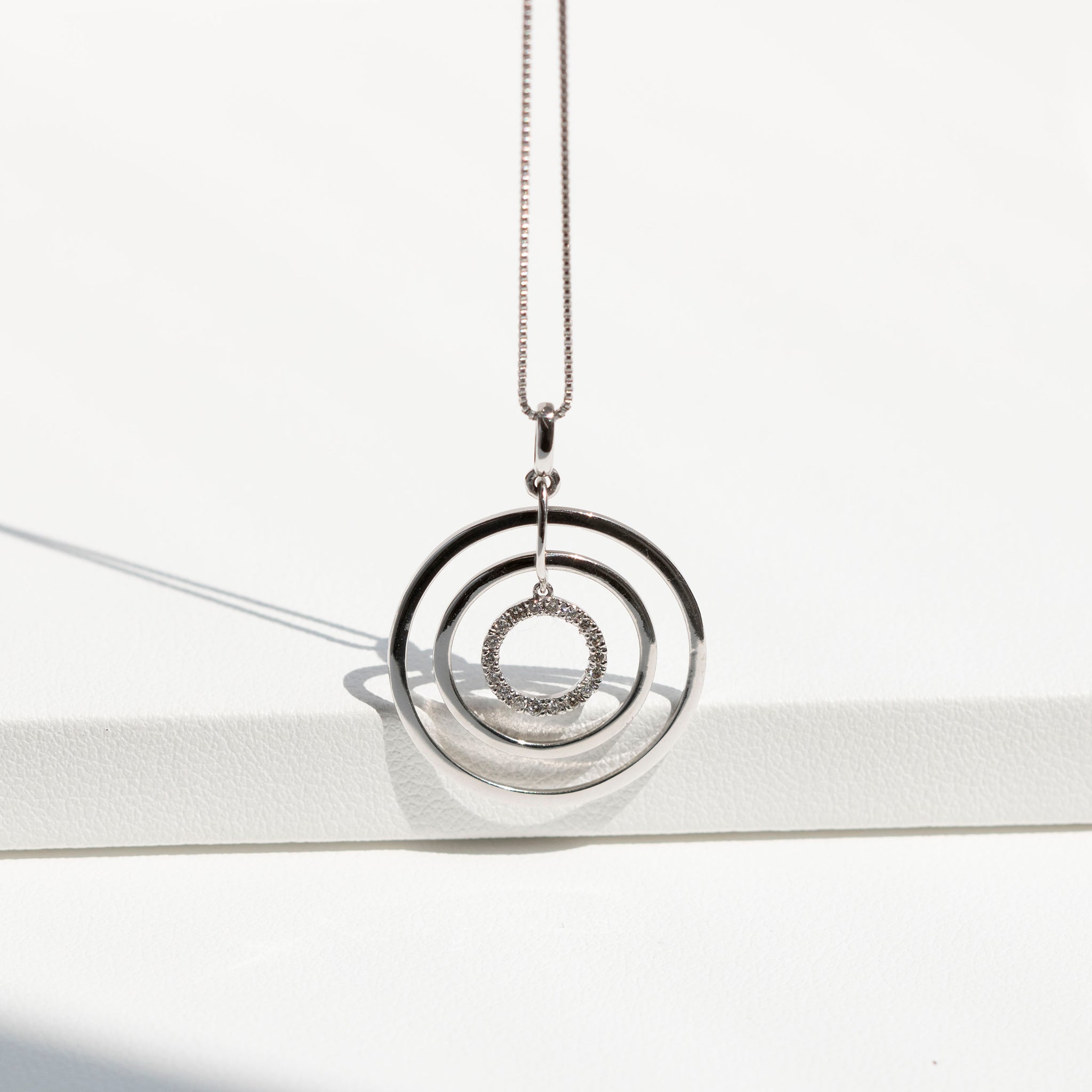 【限定数1】ダイヤモンド プラチナネックレス(4月誕生石)《25T10250》