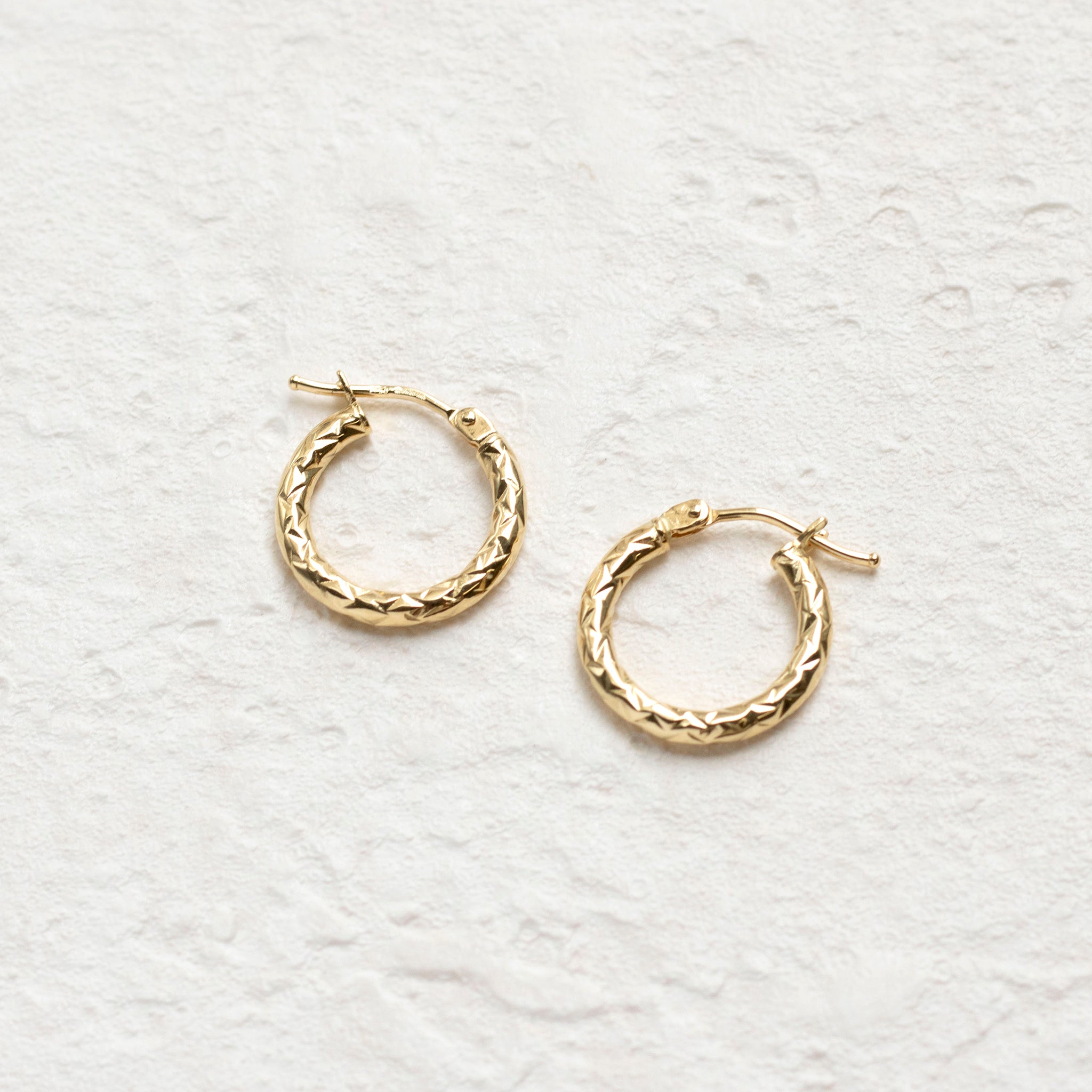 K18ピアス(フープ/イタリア製)《25T10253》