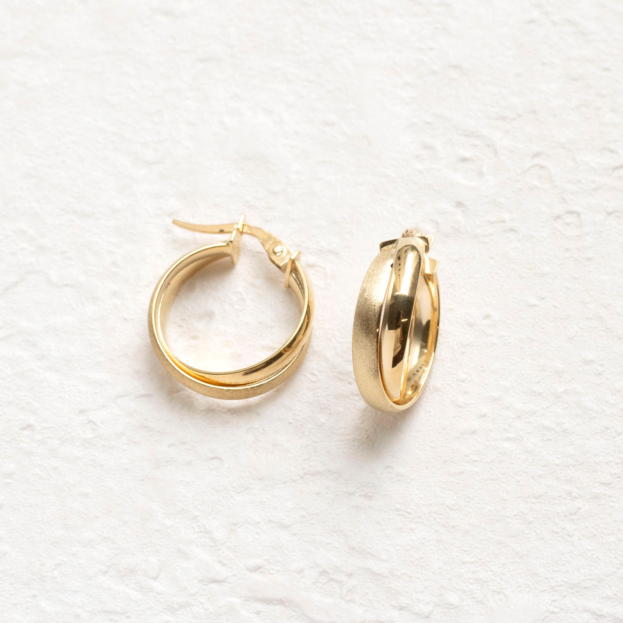 K18ピアス(フープ/イタリア製)《25T10254》