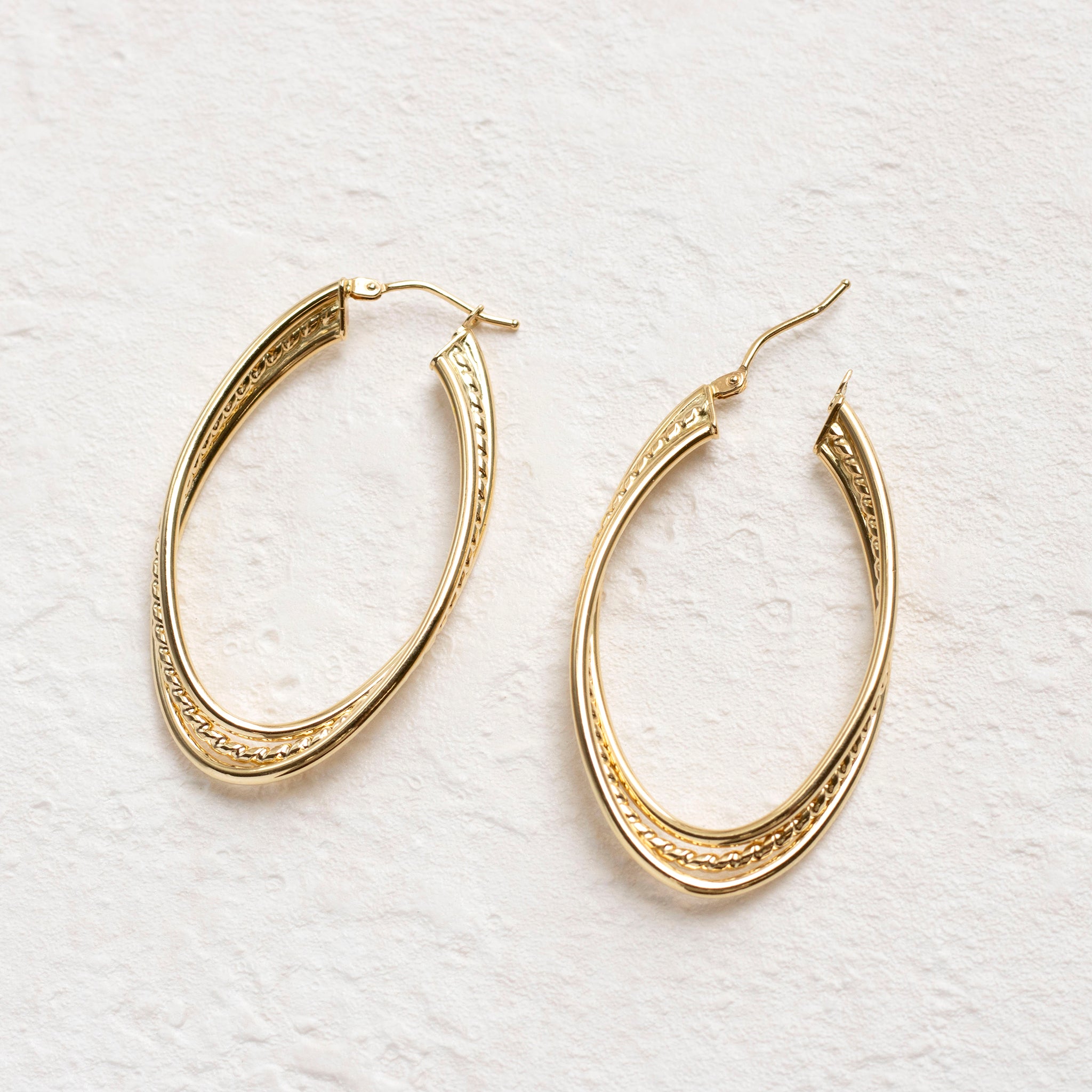 K18ピアス(フープ/イタリア製)《25T10255》