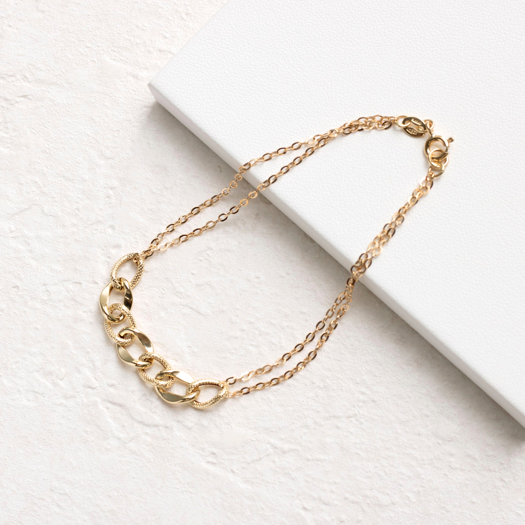 K18ブレスレット(イタリア製)《25T10258》