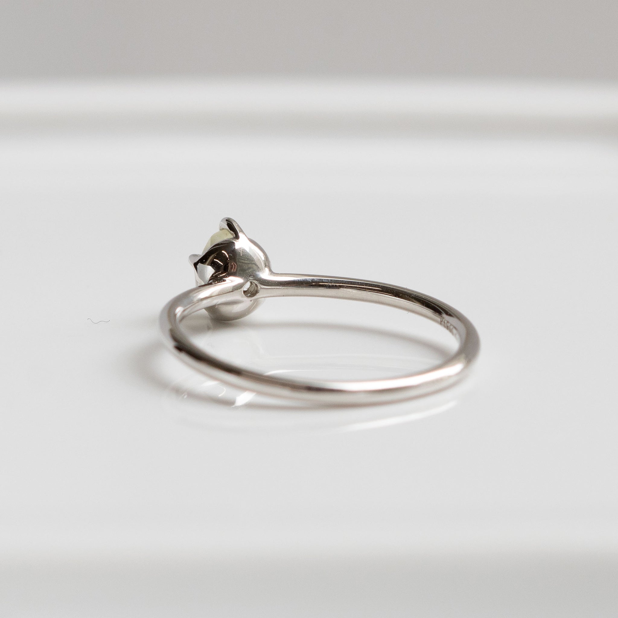 【限定1点】ダイヤモンド プラチナリング(4月誕生石)《25T10291》