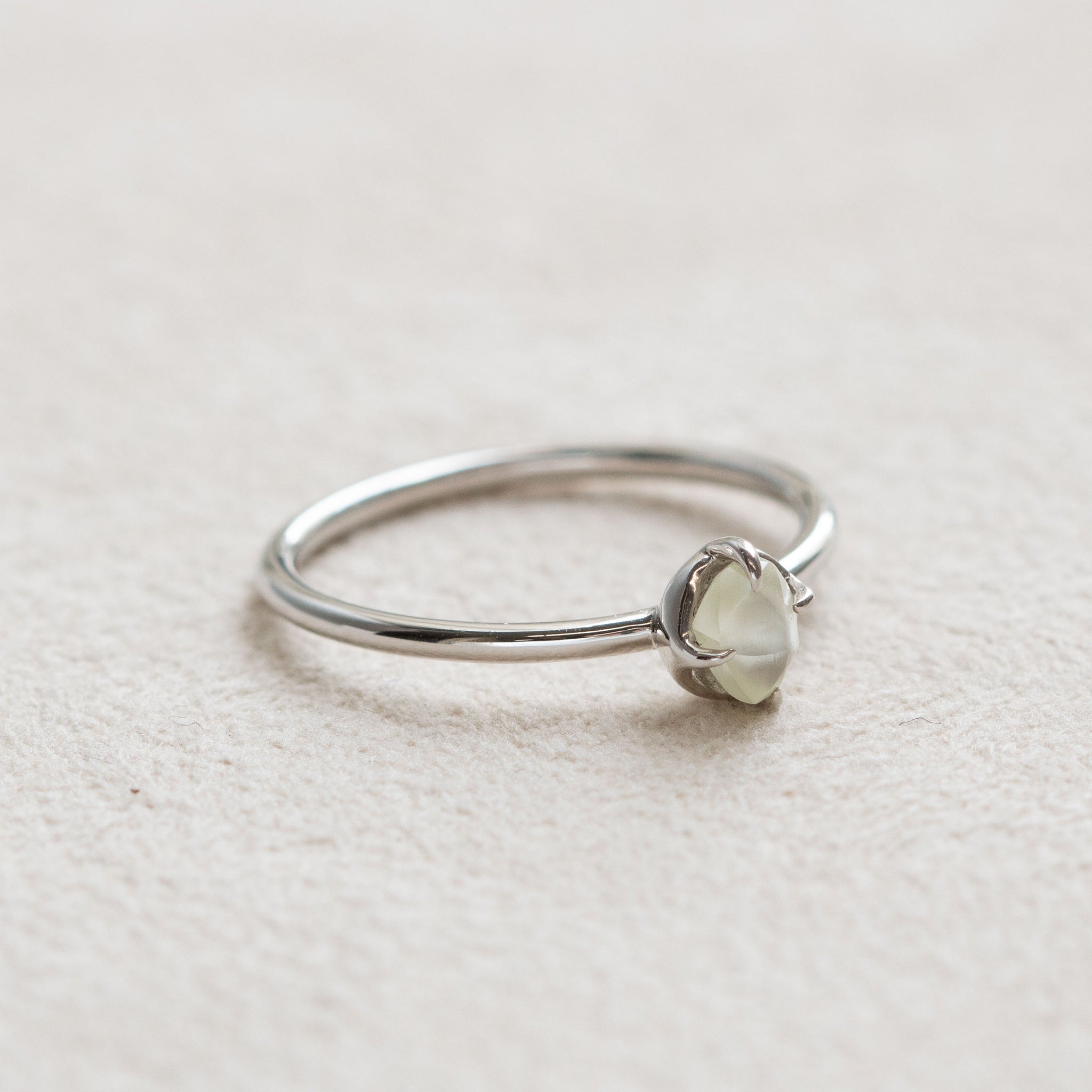 【限定1点】ダイヤモンド プラチナリング(4月誕生石)《25T10291》