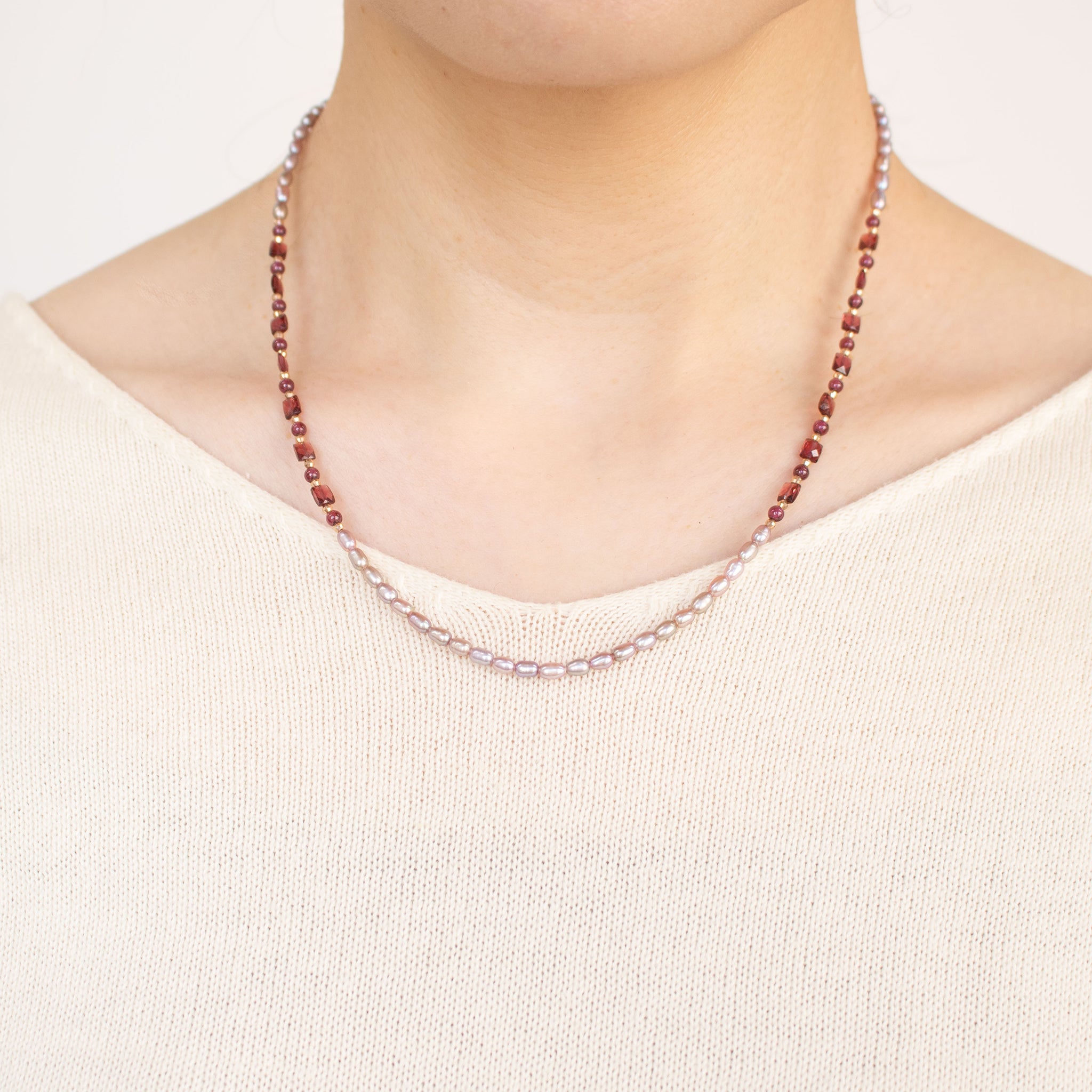 【限定5点】ガーネット/パール シルバーネックレス(淡水真珠)《25T10297》