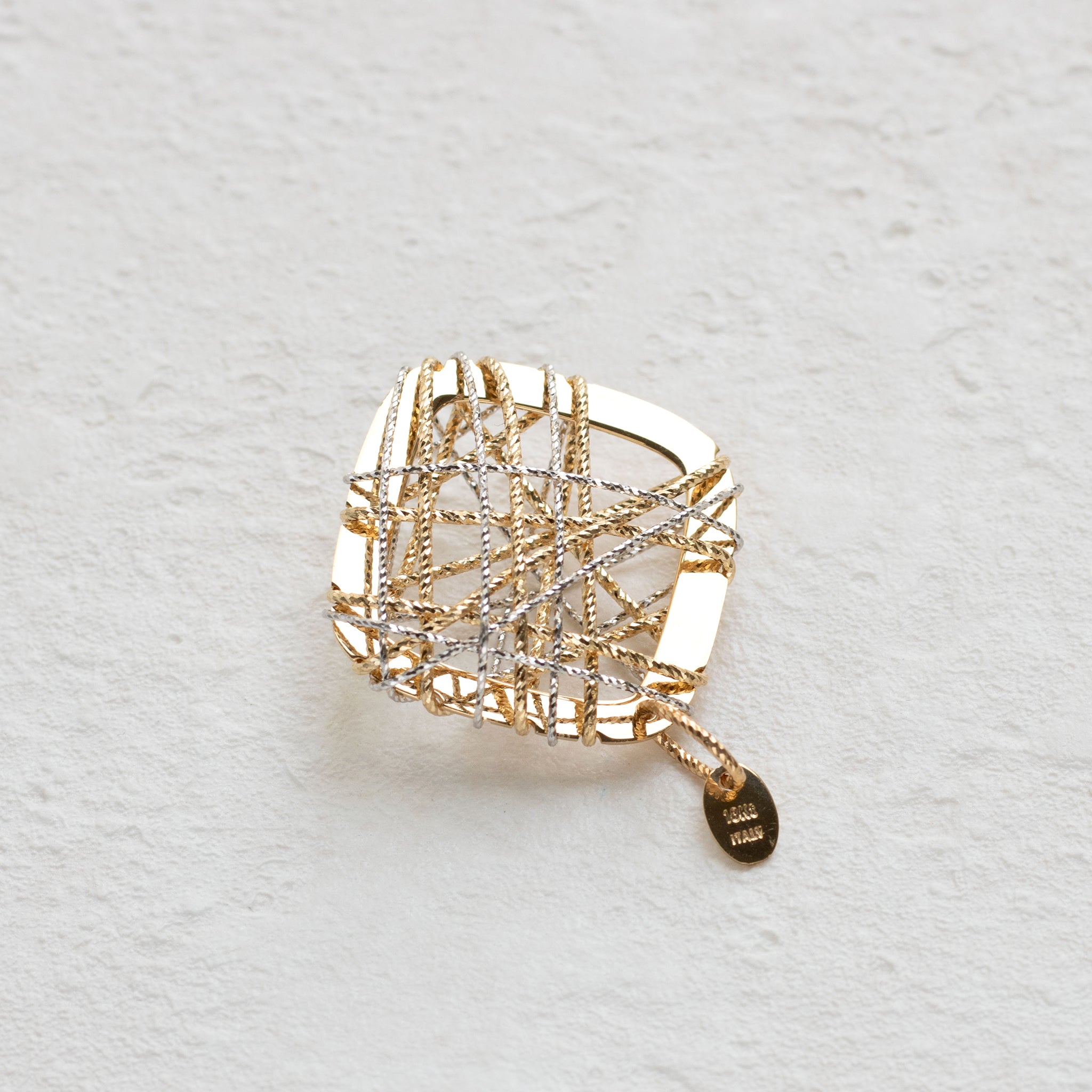 K18ペンダントトップ(コンビカラー/イタリア製)《25T10320》