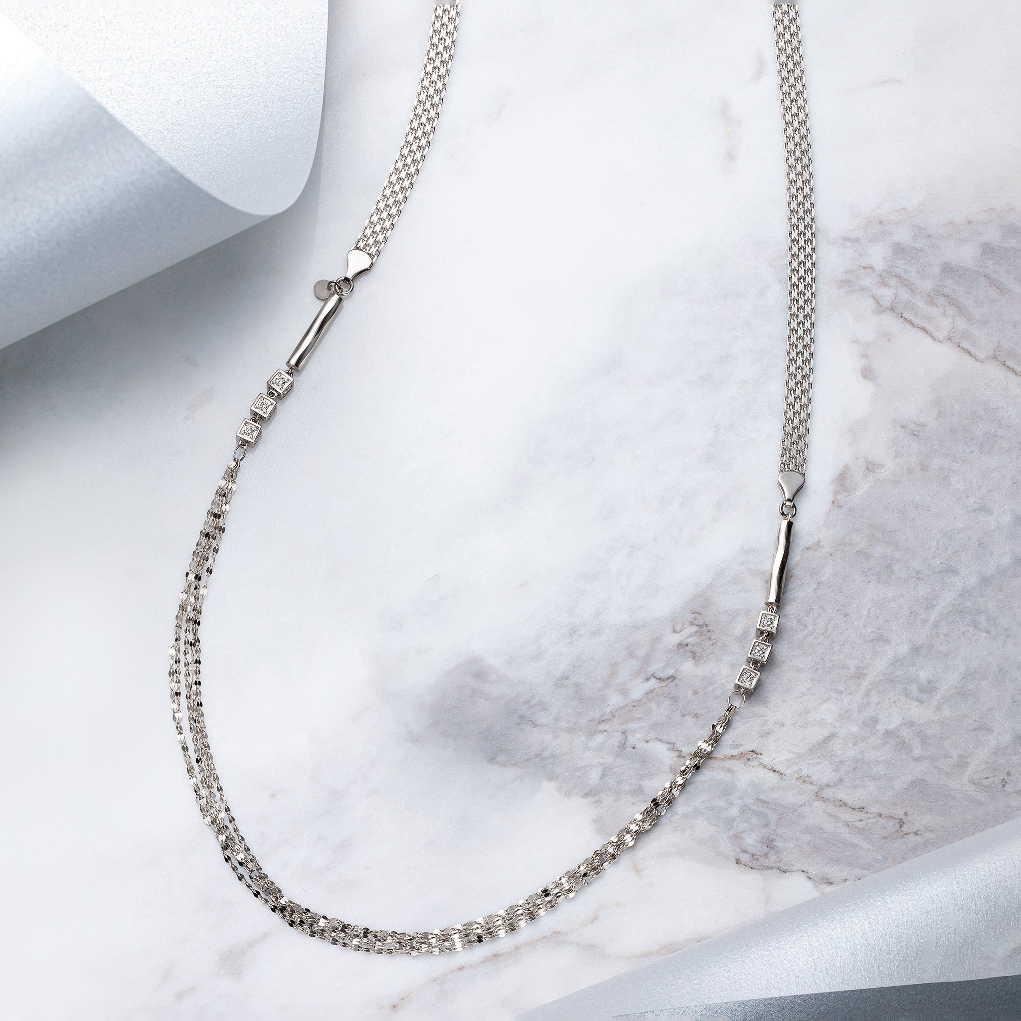 ダイヤモンド プラチナネックレス(ロング/78cm/マグネット式/4月誕生石/鑑別書付)《25V00306》