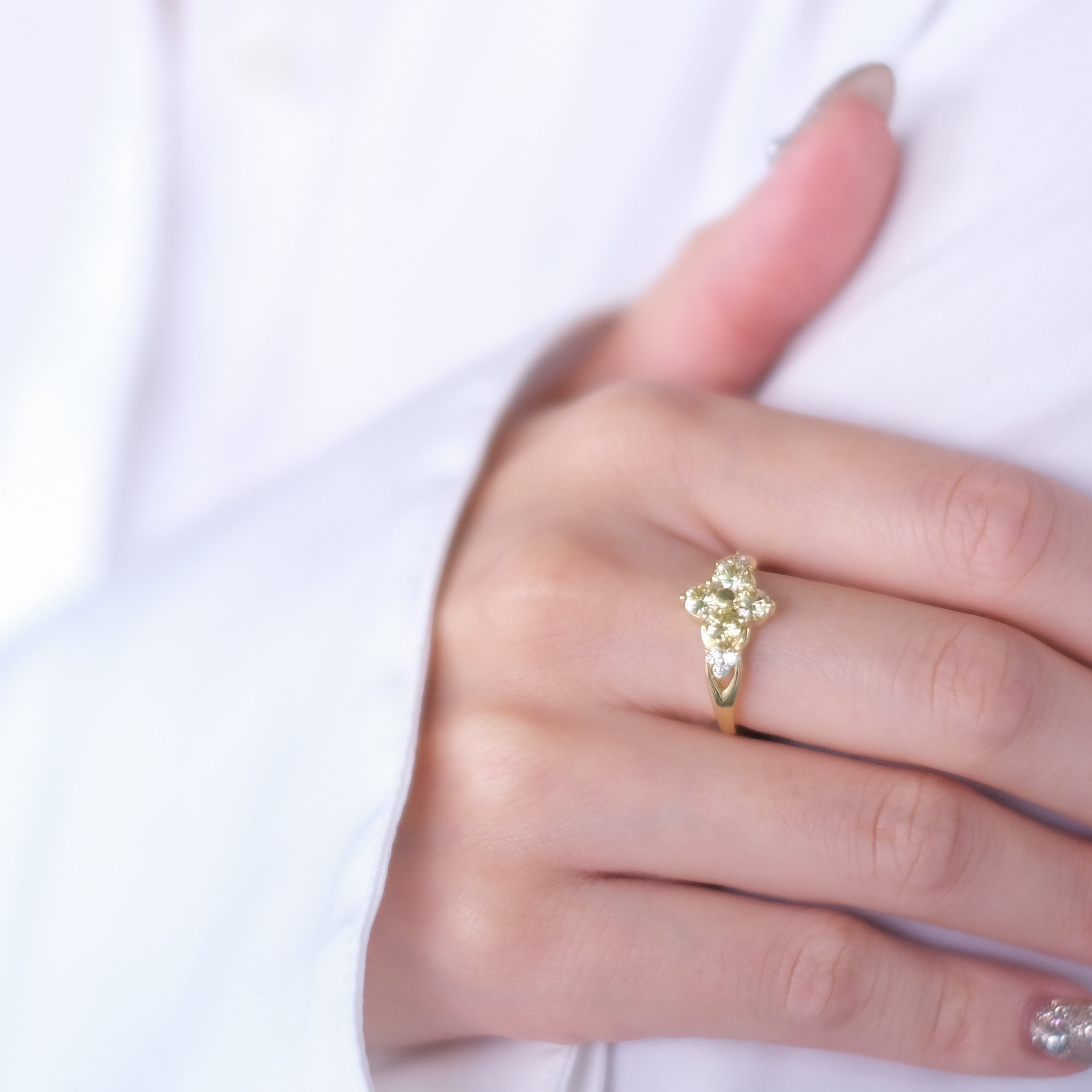 【限定3点】ダイヤモンド K18リング(計1.0カラット/イエロー系/フラワーモチーフ/4月誕生石/鑑別書付)《25V00607》