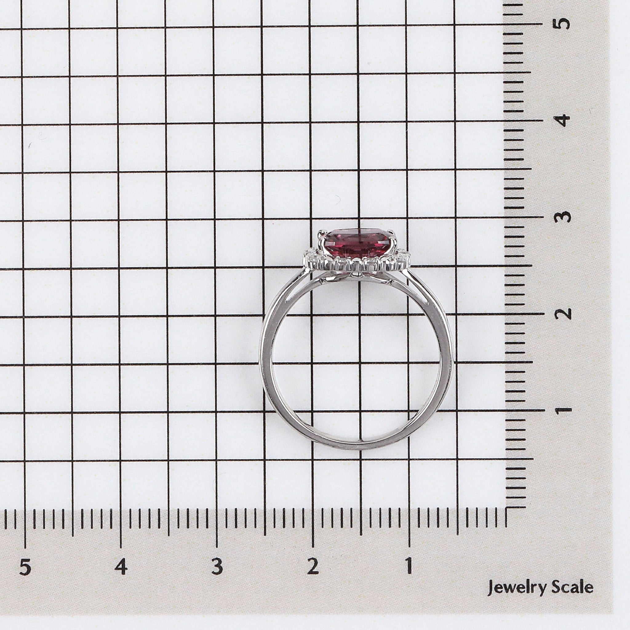 ロードライトガーネット/ダイヤモンド プラチナリング(1.5カラット/クッションシェイプ/1月誕生石/鑑別書付)《25V00801》