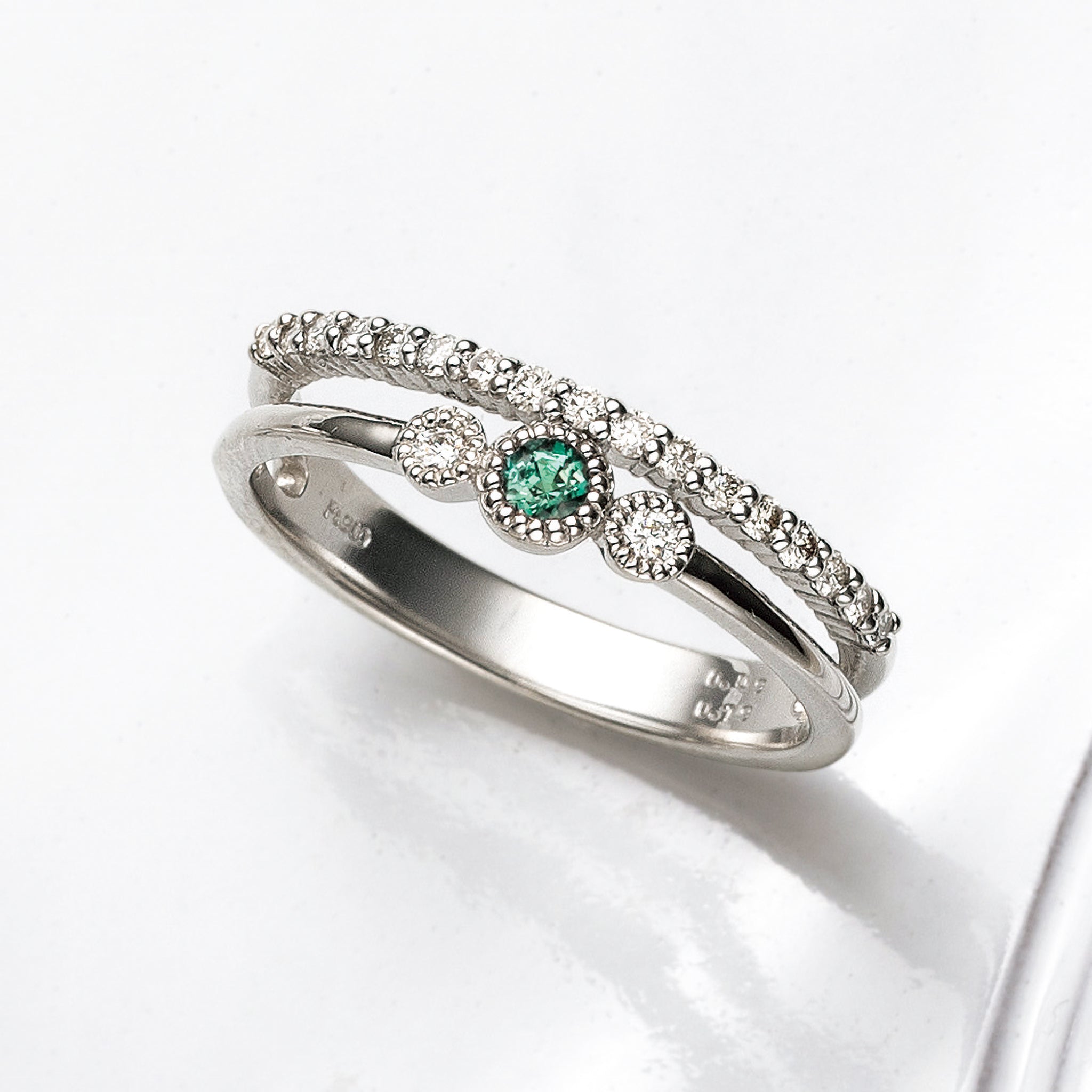 アレキサンドライト/ダイヤモンド プラチナリング(6月誕生石)《25V00904》