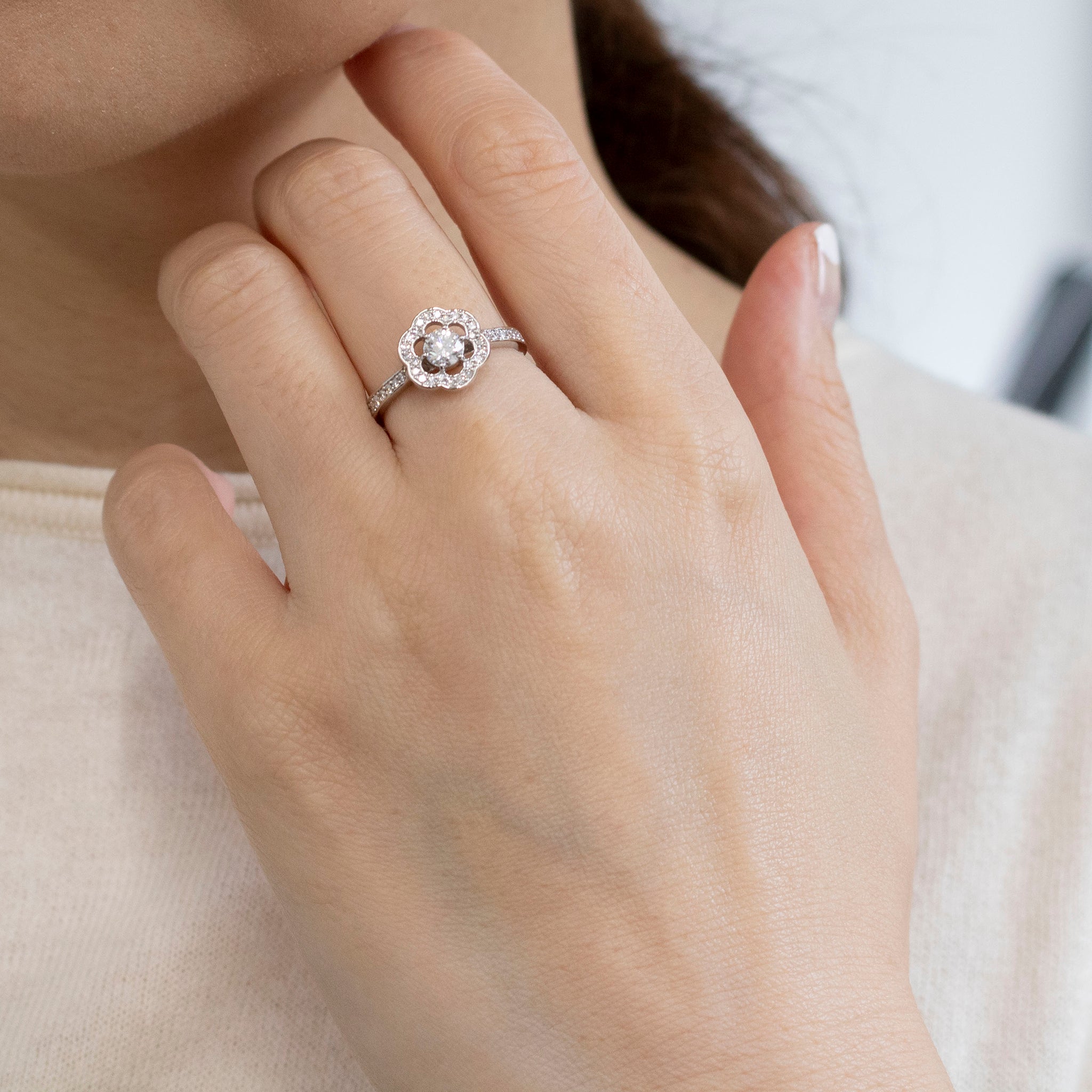 ダイヤモンド プラチナリング(0.3カラット/Gカラー/SIクラス/GOOD/4月誕生石/グレーディングレポート付)《25V00907》