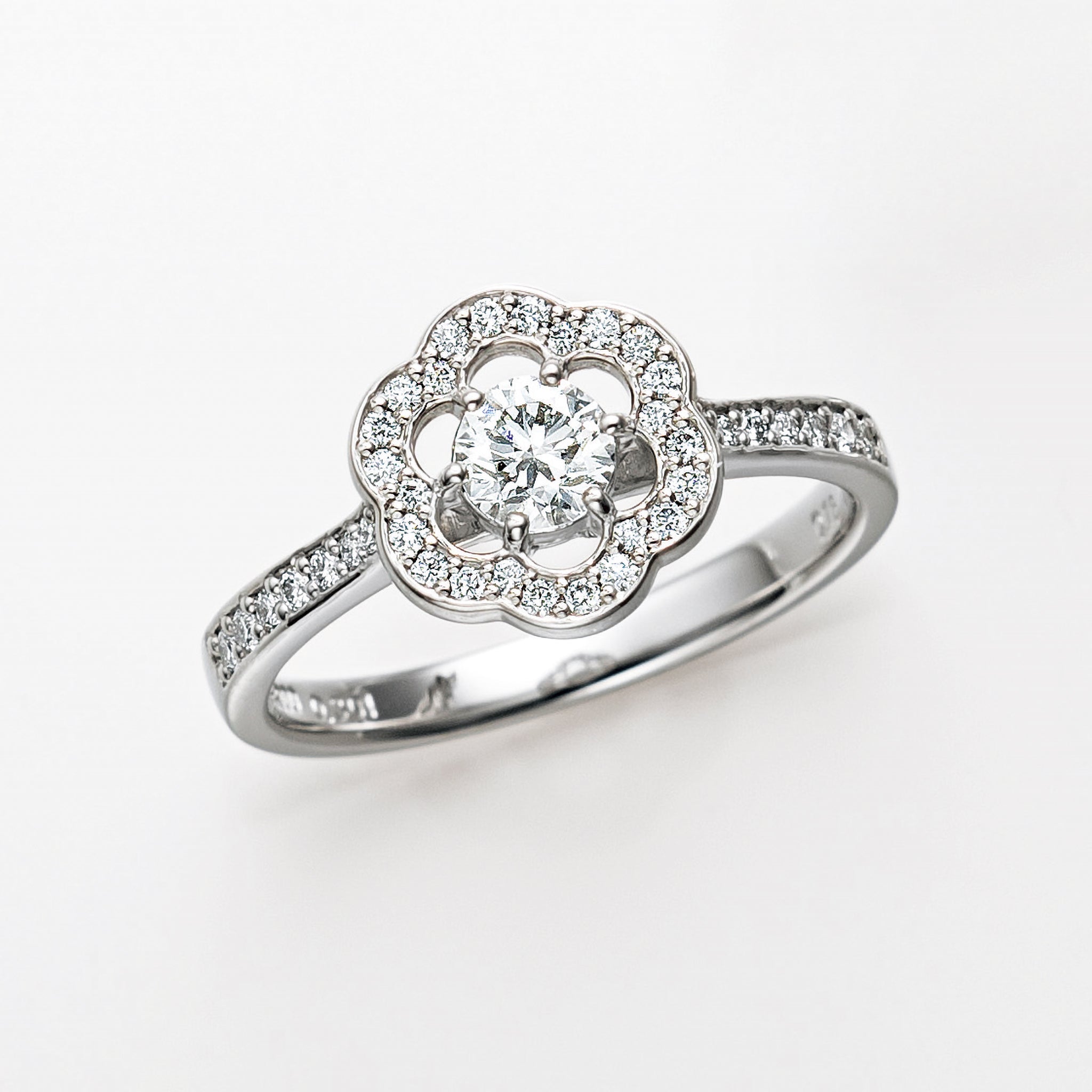 ダイヤモンド プラチナリング(0.3カラット/Gカラー/SIクラス/GOOD/4月誕生石/グレーディングレポート付)《25V00907》