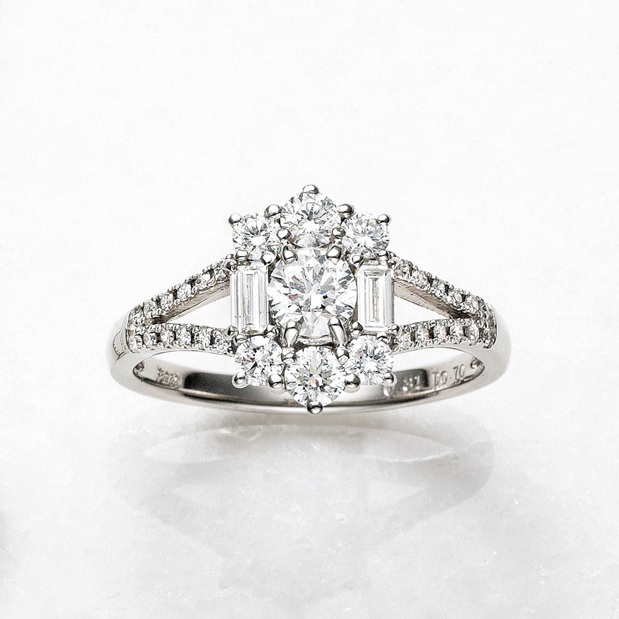 【限定5点】ダイヤモンド プラチナリング(0.3カラット/Dカラー/FL/3EX/4月誕生石/グレーディングレポート付)《25V01103》