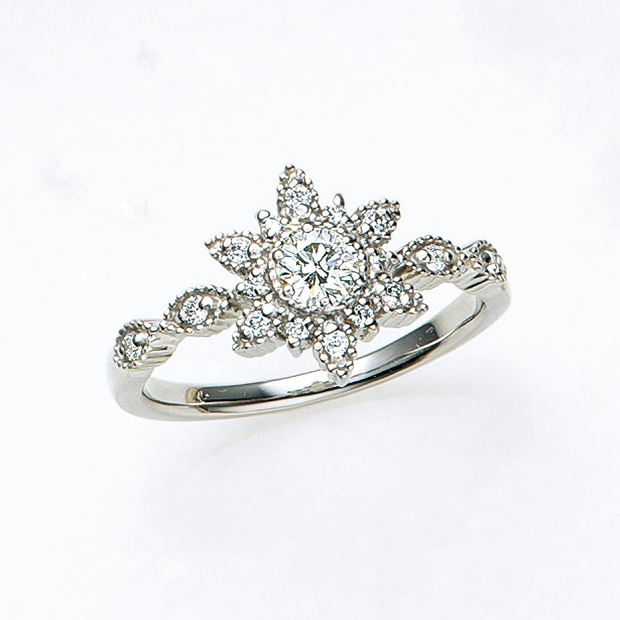 ダイヤモンド プラチナリング(ミル打ち風/雪の結晶モチーフ/4月誕生石