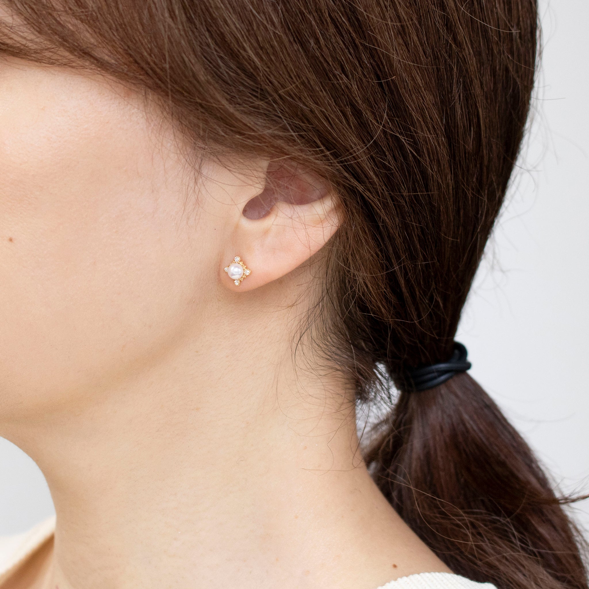 パール/ダイヤモンド K10ピアス(アコヤ真珠/3.5mm/6月誕生石)《25V01205》