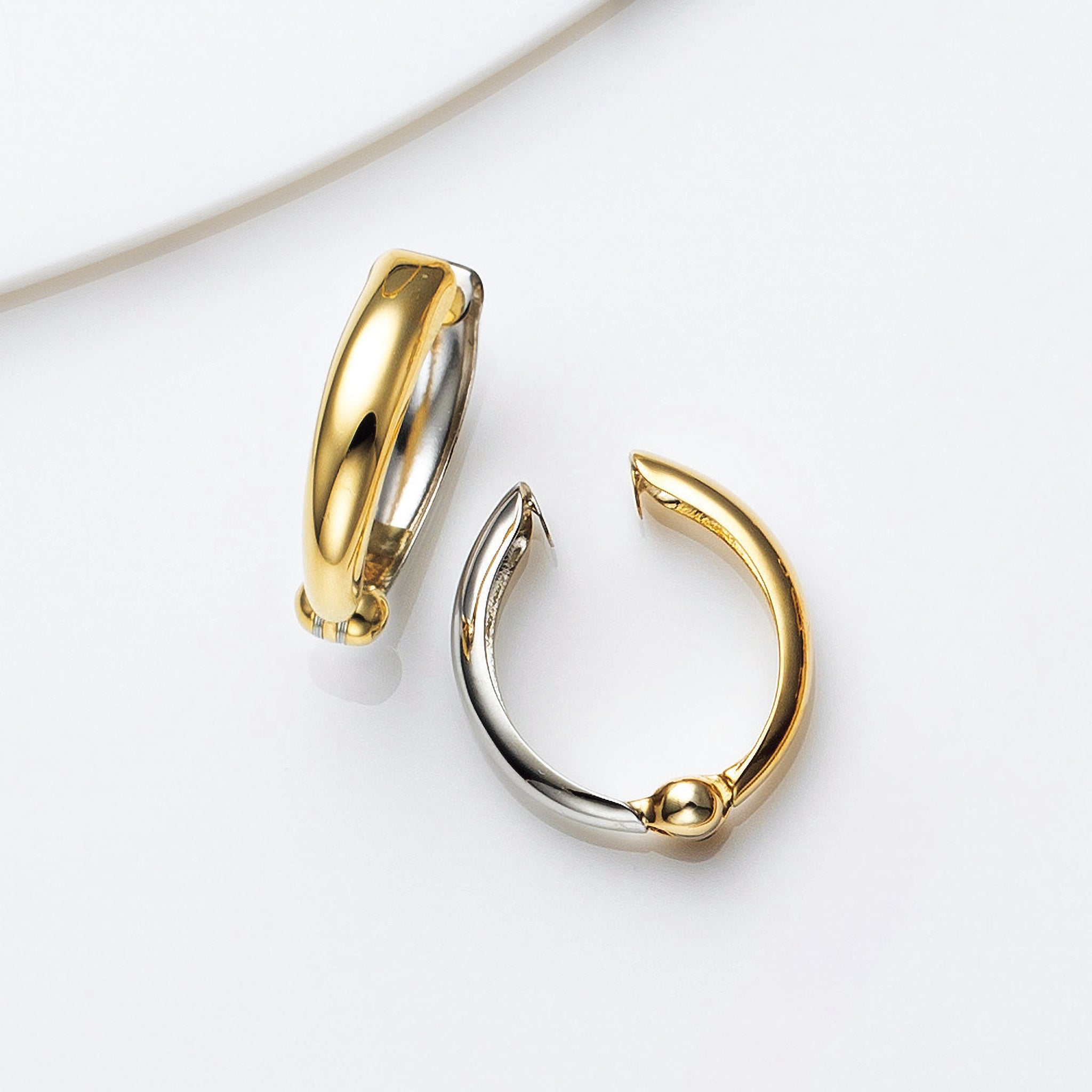 K18/プラチナイヤリング(ピアリング/リバーシブル/コンビカラー)《25V01304》