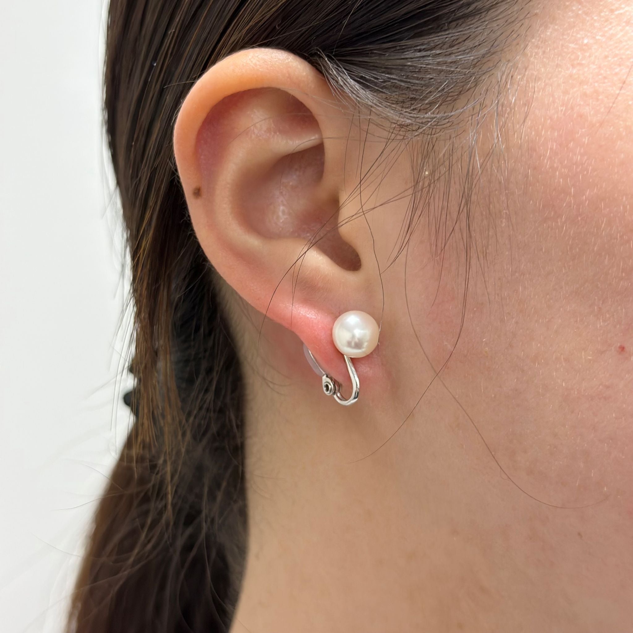 パール シルバーイヤリング(淡水真珠/8mm/6月誕生石)《25V01504》