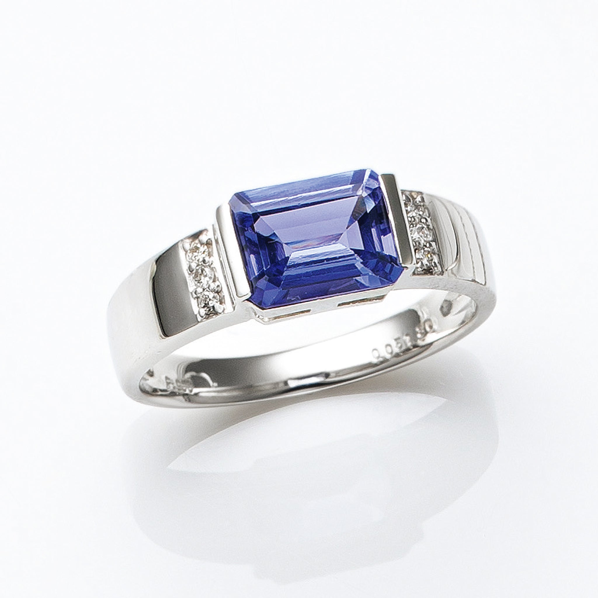 タンザナイト/ダイヤモンド プラチナリング(1.2カラット/エメラルドカット/12月誕生石/鑑別書付)《25V01601》