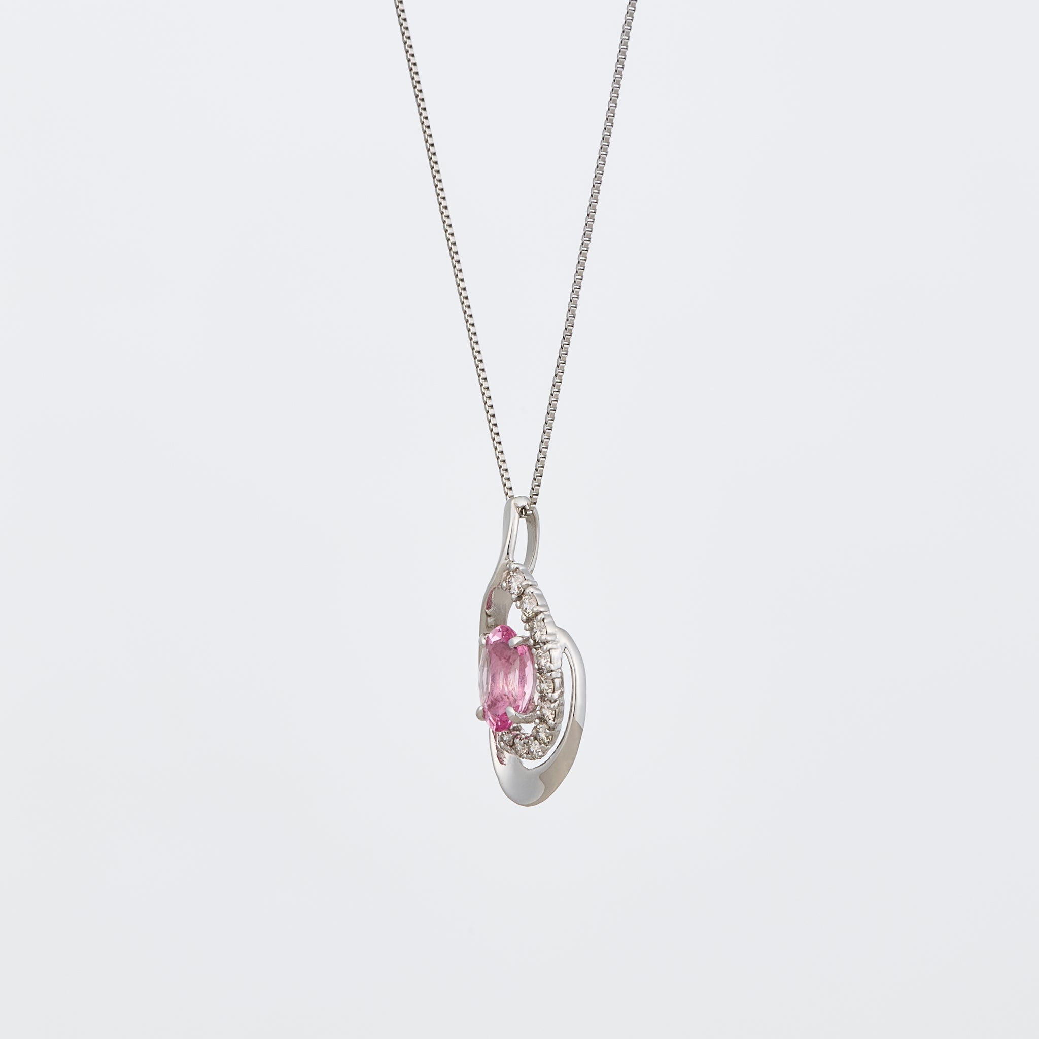 モルガナイト/ダイヤモンド プラチナネックレス(4月誕生石/鑑別書付)《25V01701》