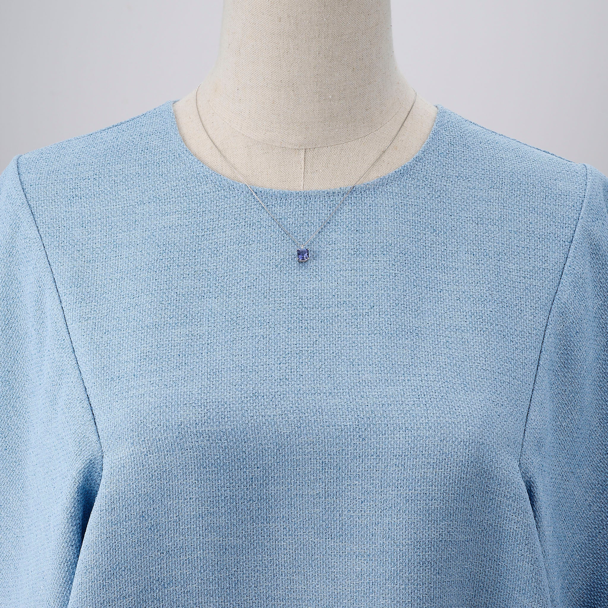 アイオライト プラチナネックレス(スクエアカット/3月誕生石)《25V01705》