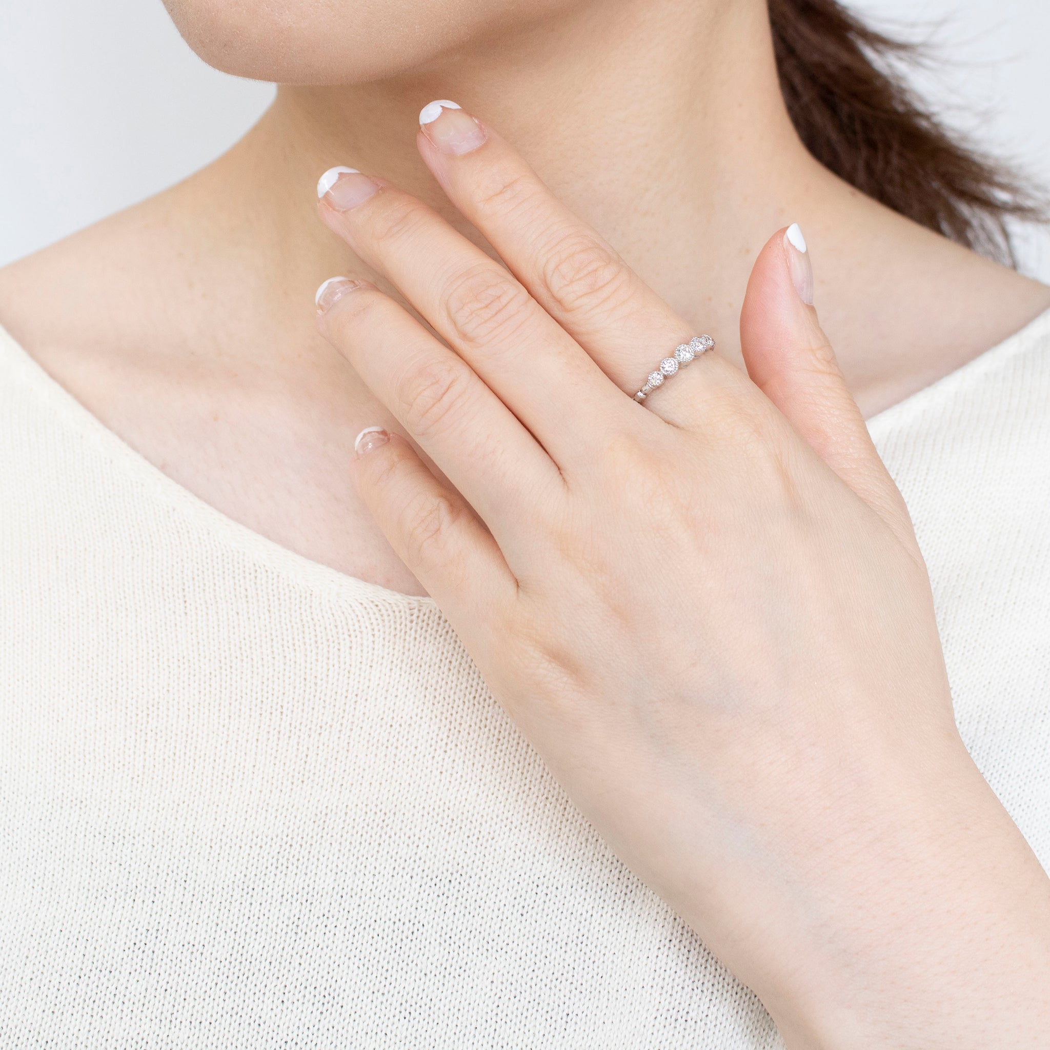 ダイヤモンド プラチナリング(ミル打ち風/フリーサイズ/4月誕生石)《25V01803》