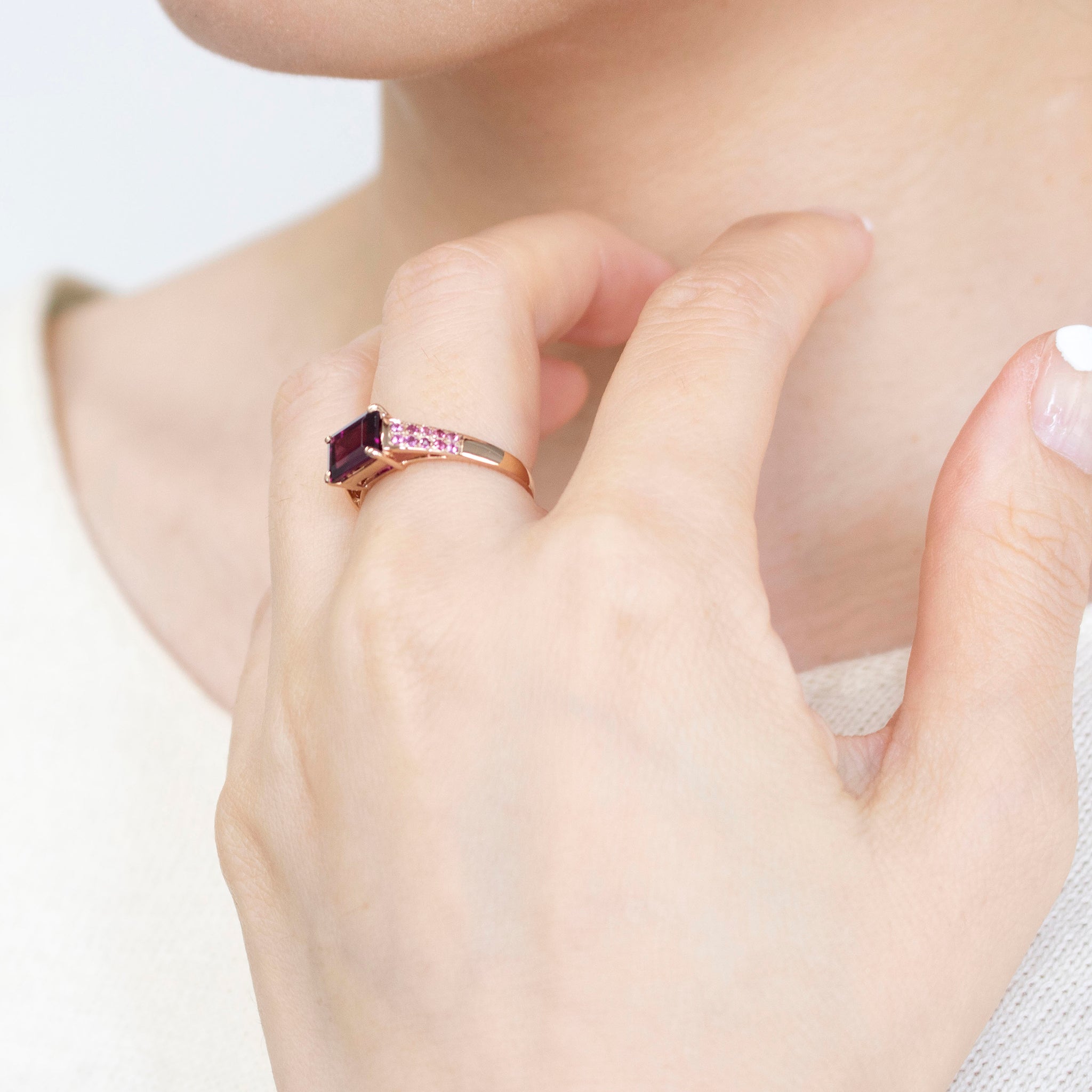 ガーネット K18リング(1.8カラット/1月誕生石)《25V01901》