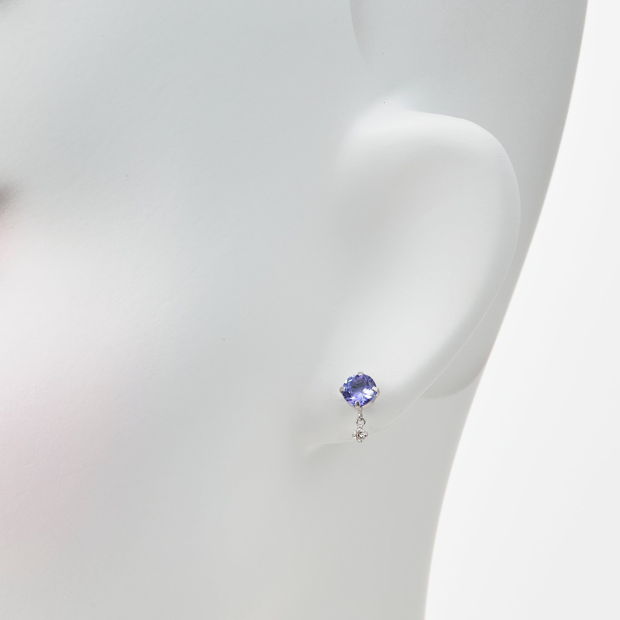 タンザナイト/ダイヤモンド プラチナピアス(12月誕生石)《25V02207》