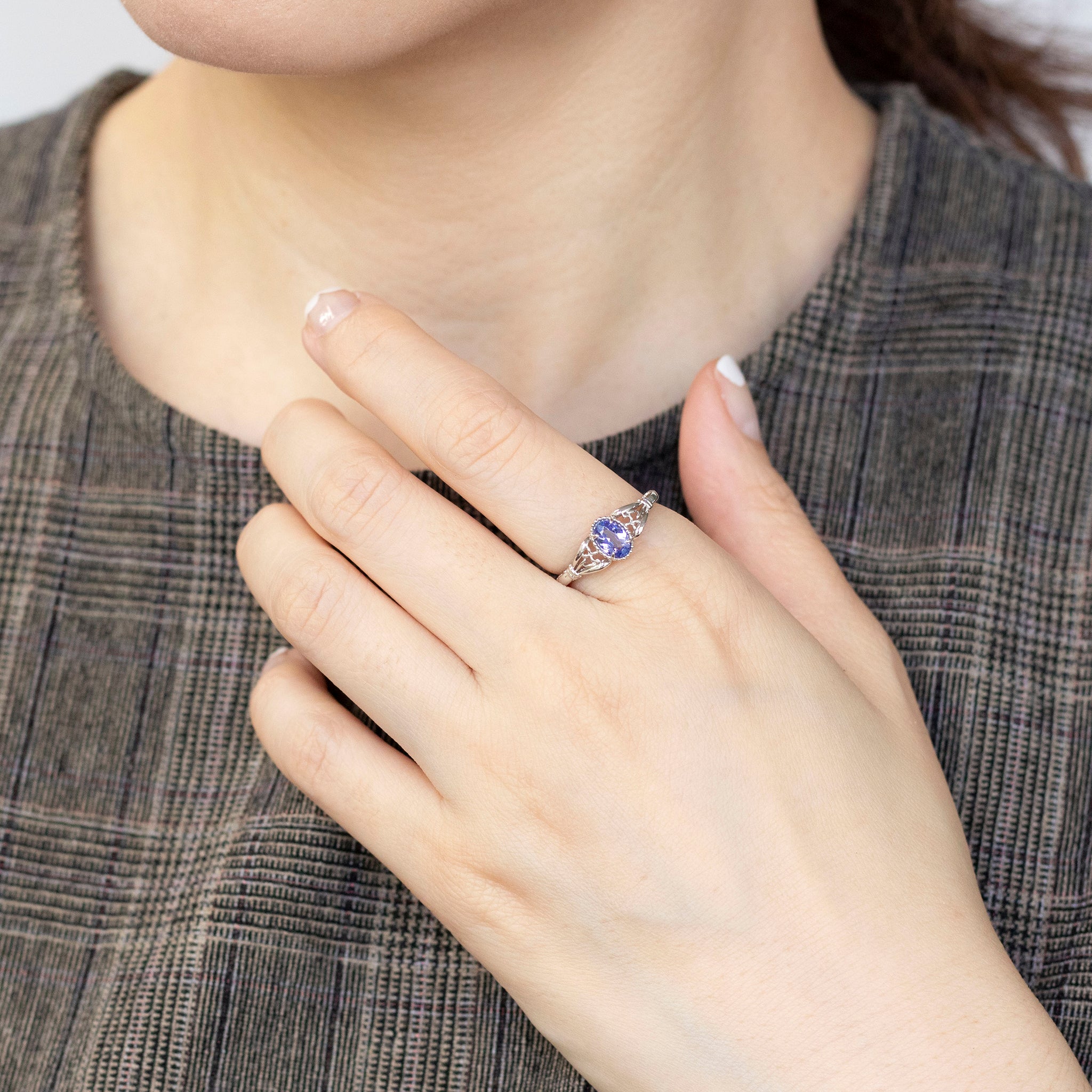 タンザナイト プラチナリング(12月誕生石)《25V02209》