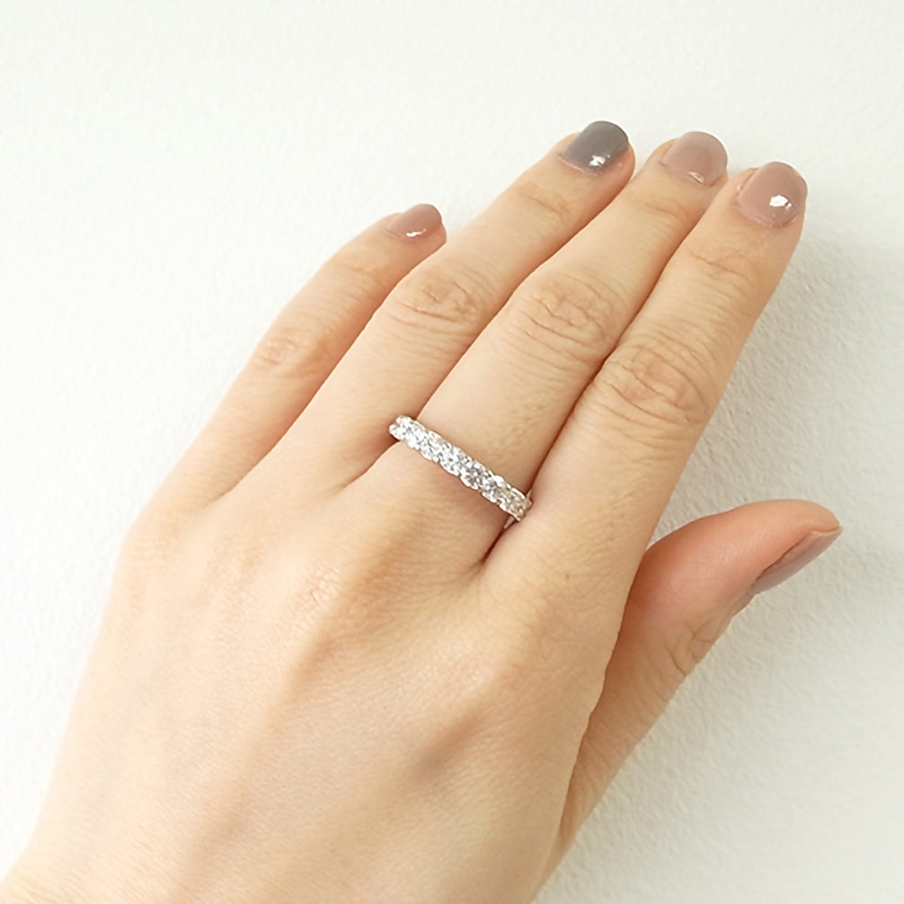 ダイヤモンド プラチナリング(計1.0カラット/ハーフエタニティ/4月誕生石/鑑別書付)《25V02405》