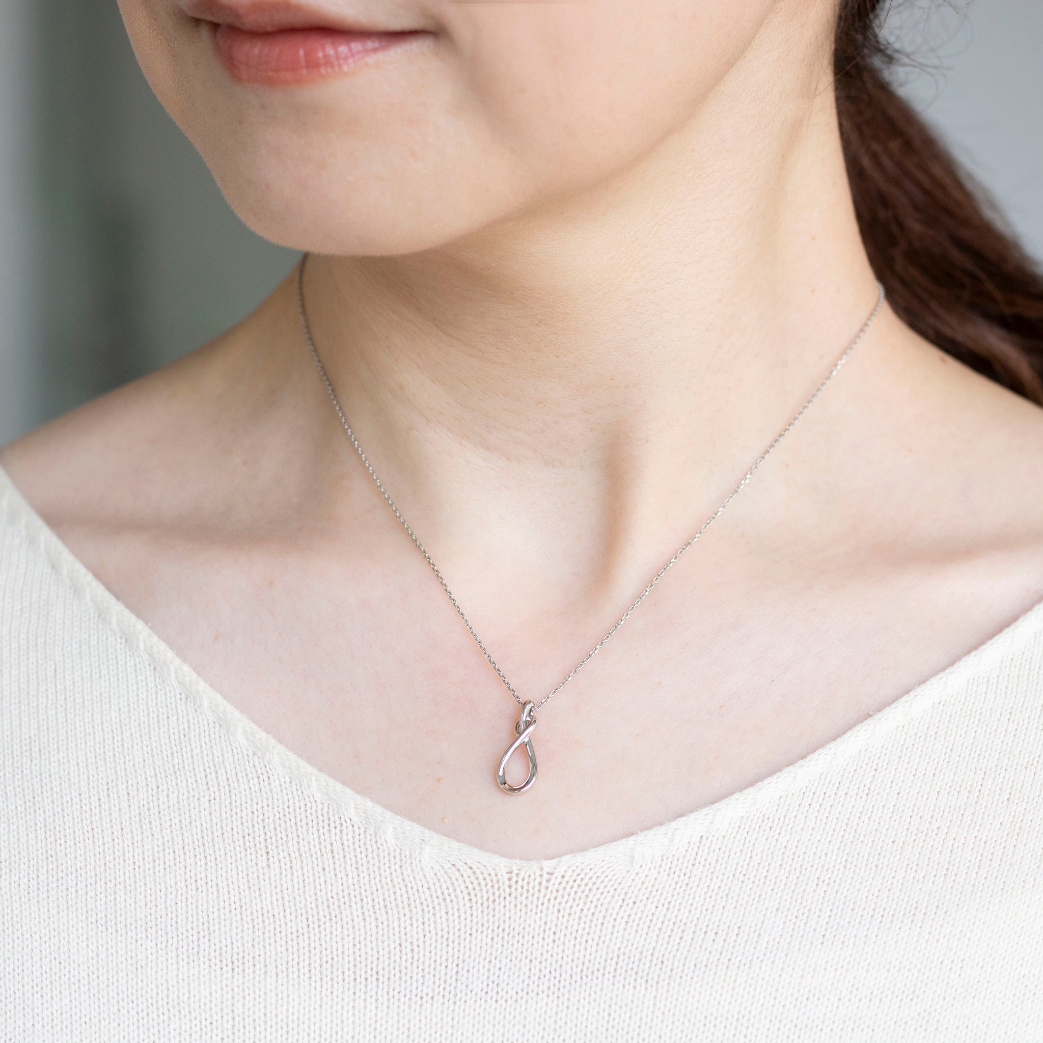 プラチナネックレス《25V02406》