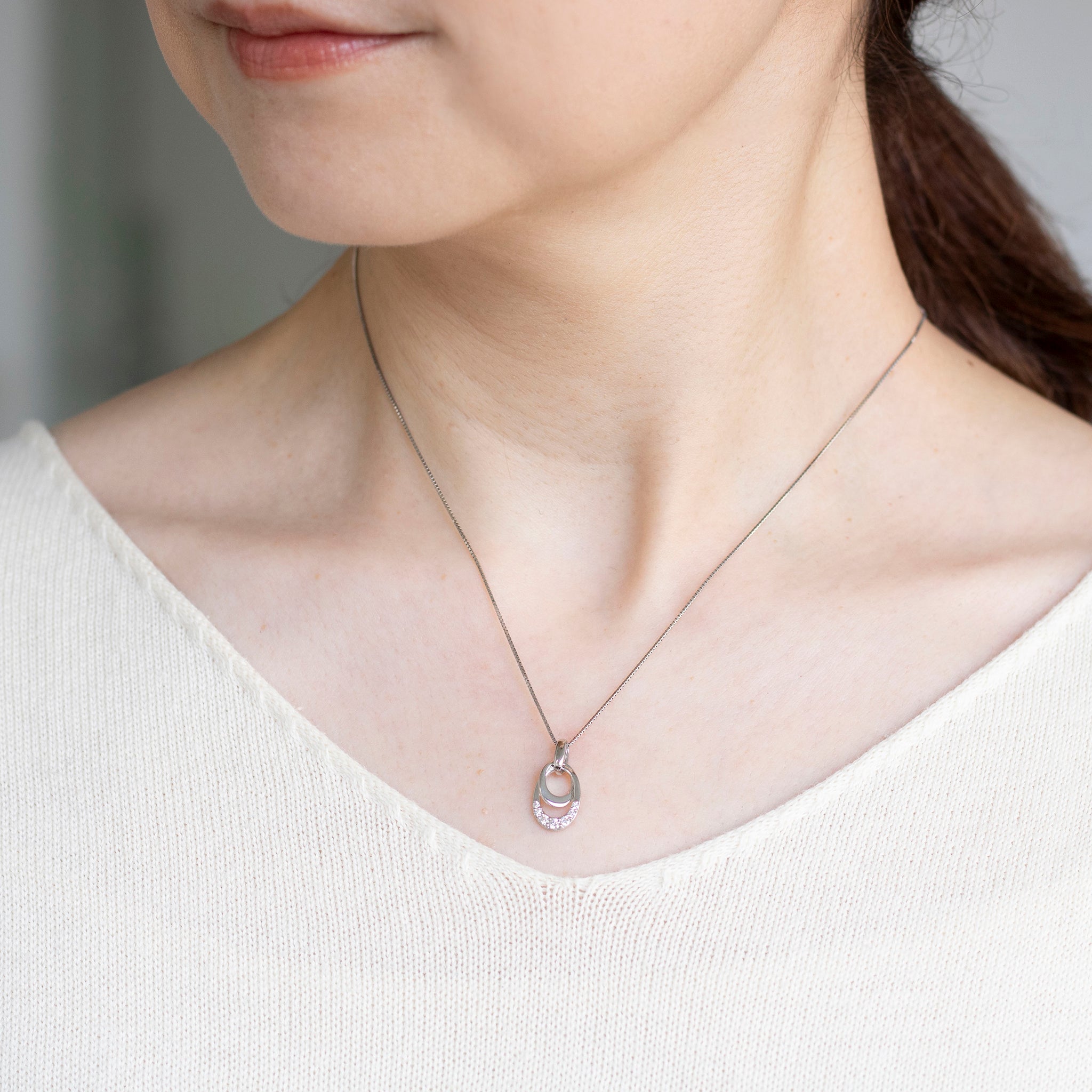 ダイヤモンド プラチナネックレス(4月誕生石)《25V02501》