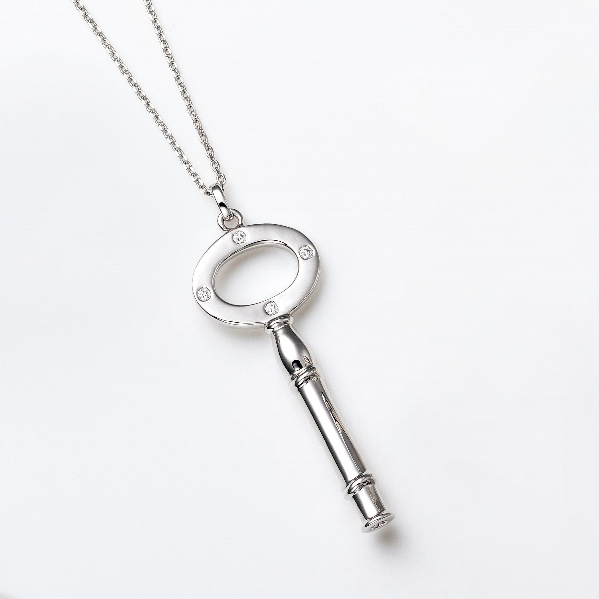 ダイヤモンド プラチナネックレス(鍵モチーフ/ホイッスル付)《25V02504》