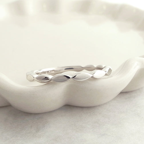 プラチナリング《25V02506》