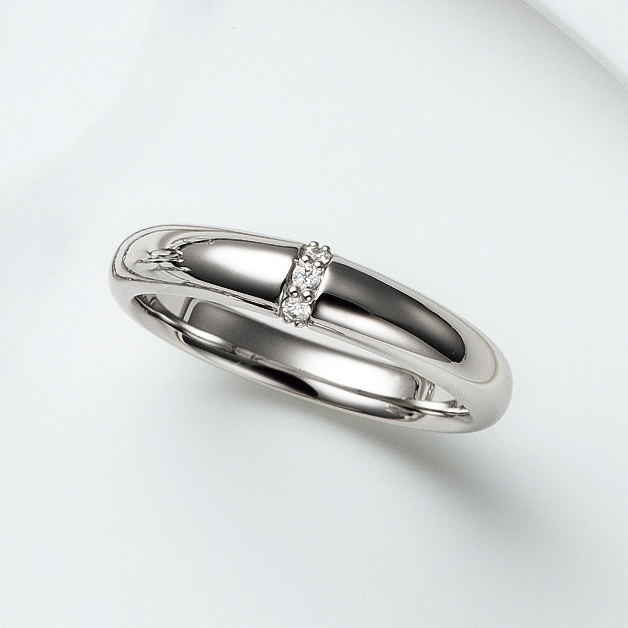 ダイヤモンド プラチナリング(4月誕生石)《25V02509》